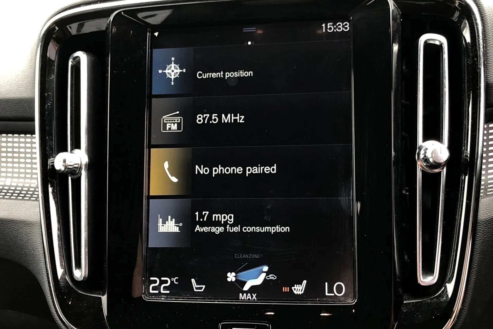 2019 VOLVO XC40 2019 VOLVO XC40