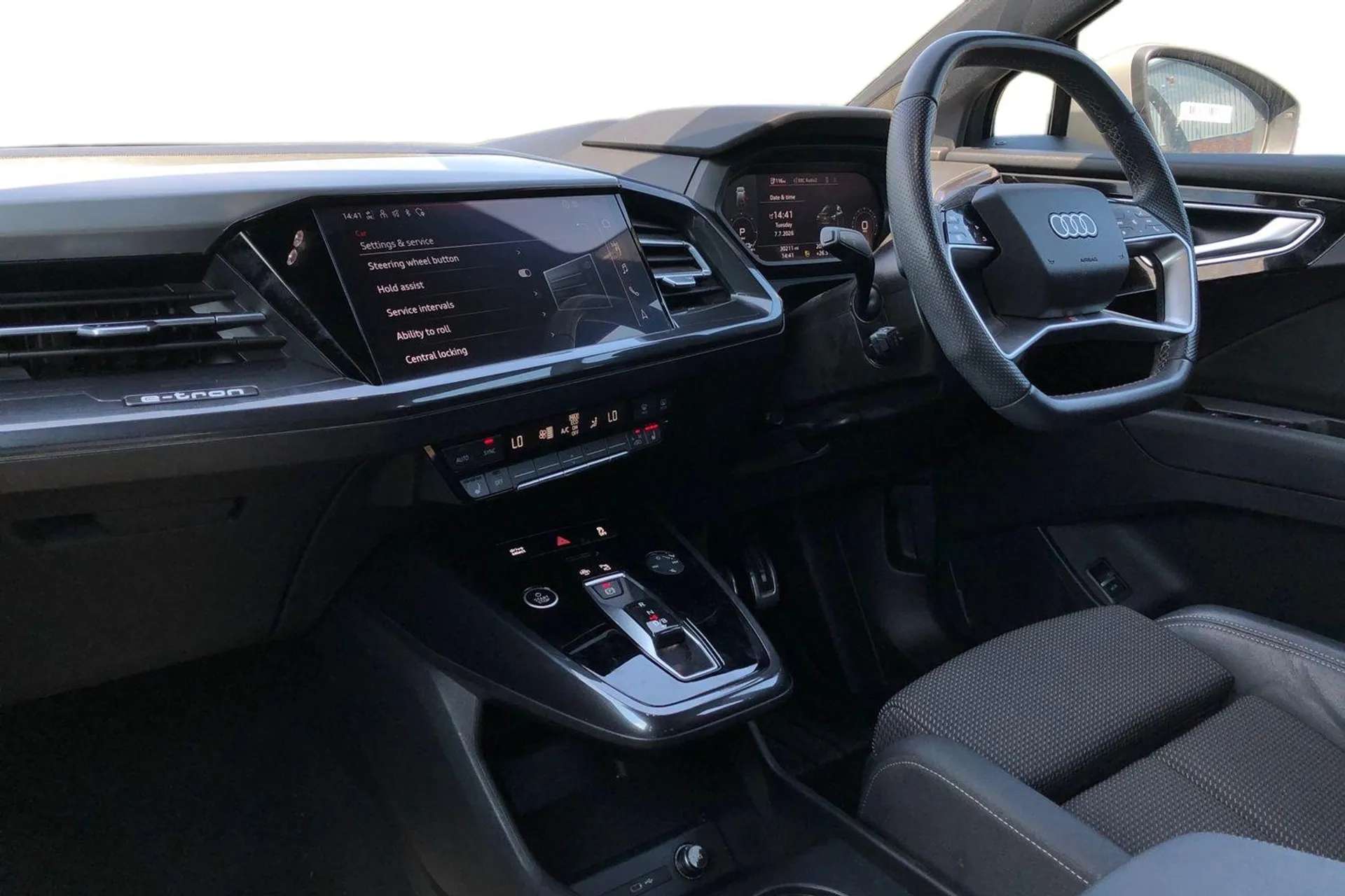 2023 AUDI Q4 2023 AUDI Q4
