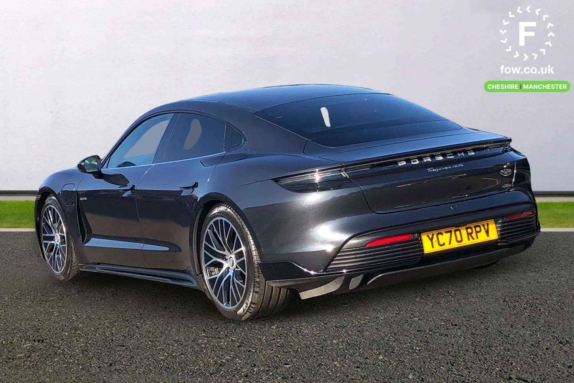 2020 PORSCHE TAYCAN 2020 PORSCHE TAYCAN