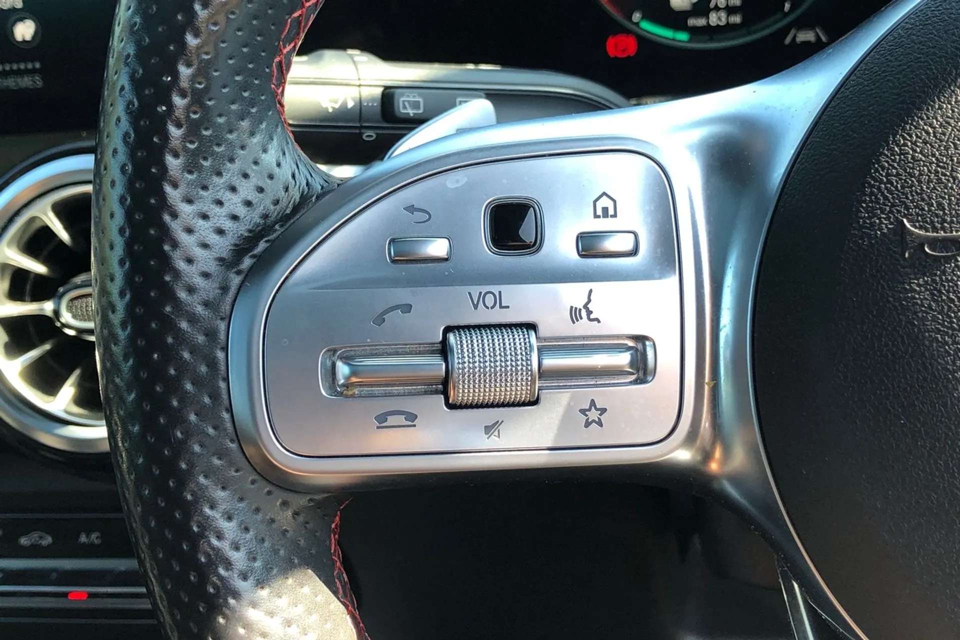 2022 MERCEDES-BENZ EQB 2022 MERCEDES-BENZ EQB