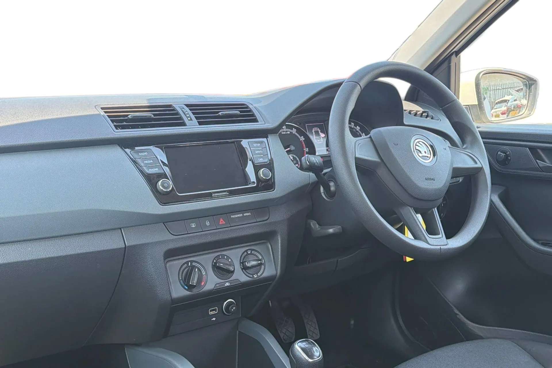 2018 SKODA FABIA 2018 SKODA FABIA