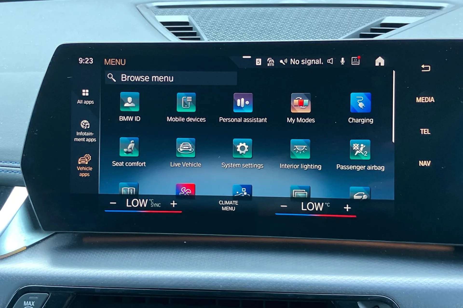 2023 BMW IX1 2023 BMW IX1