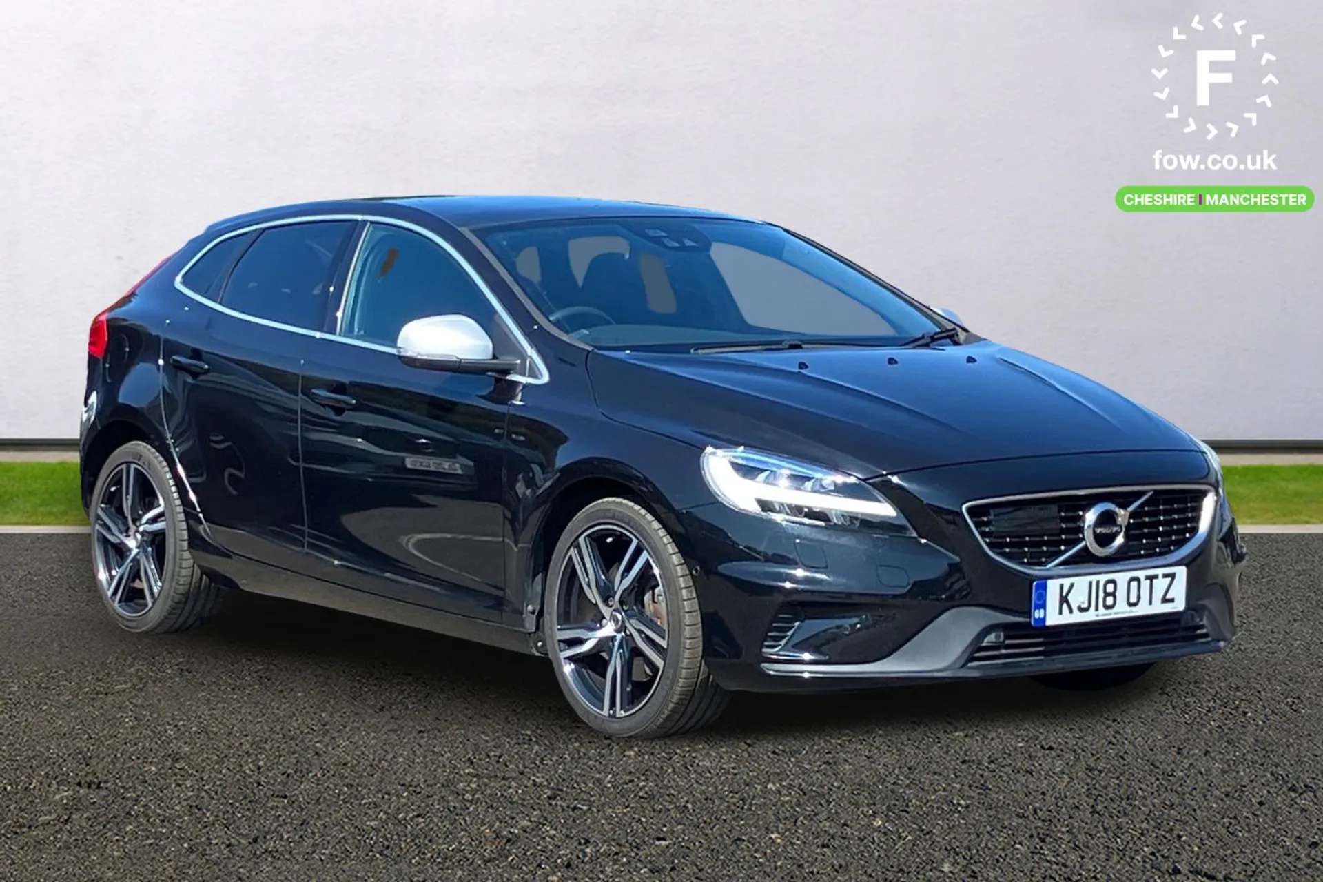 2018 VOLVO V40 2018 VOLVO V40