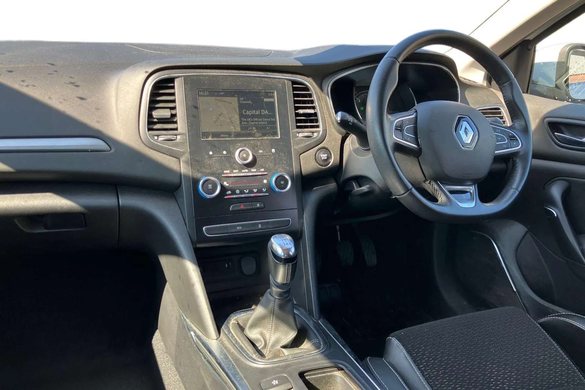2018 RENAULT MEGANE 2018 RENAULT MEGANE