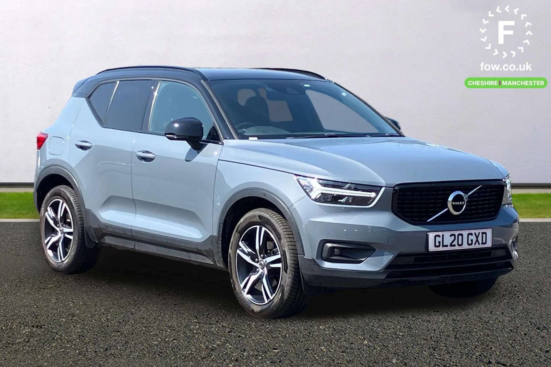 2020 VOLVO XC40 2020 VOLVO XC40