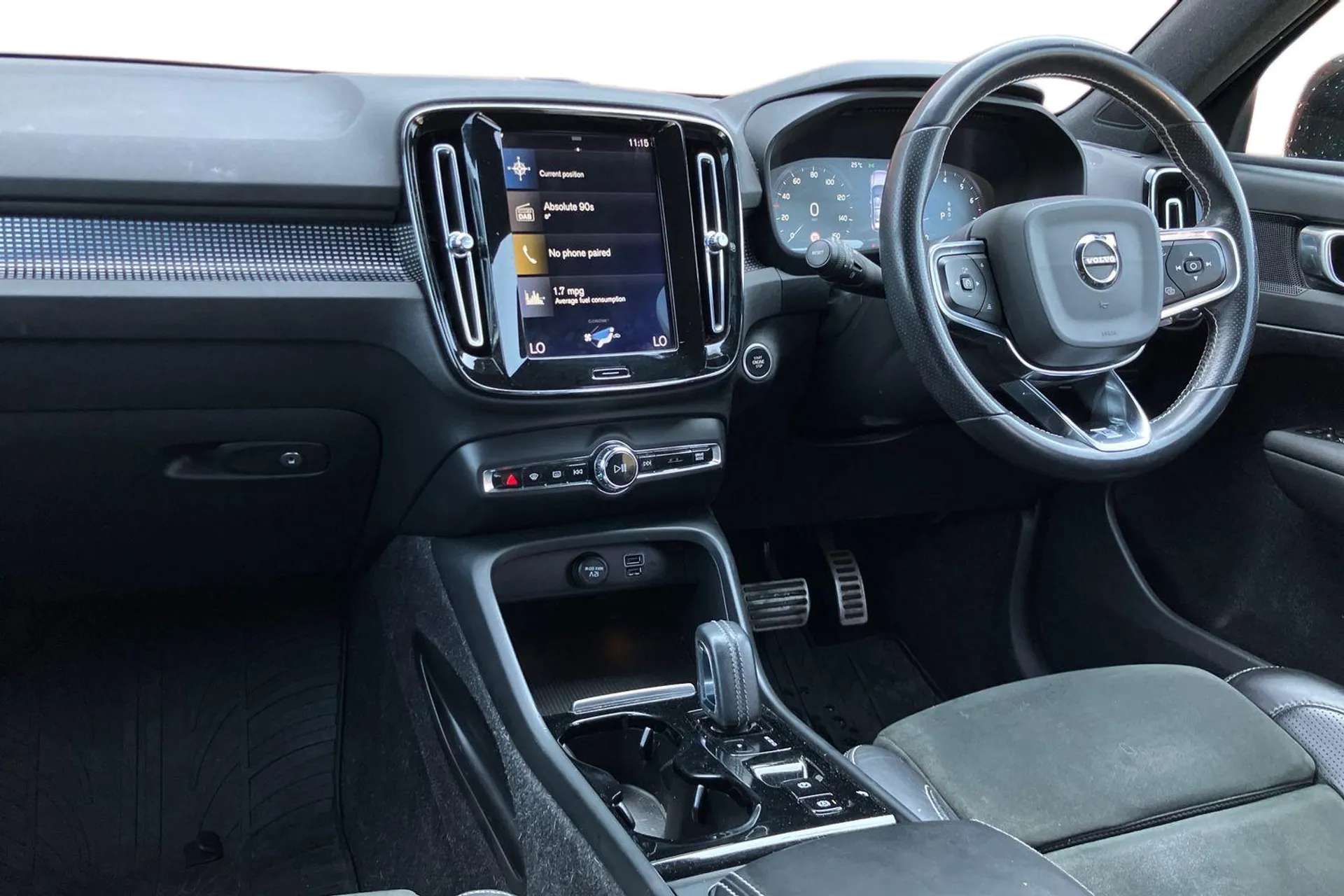 2020 VOLVO XC40 2020 VOLVO XC40