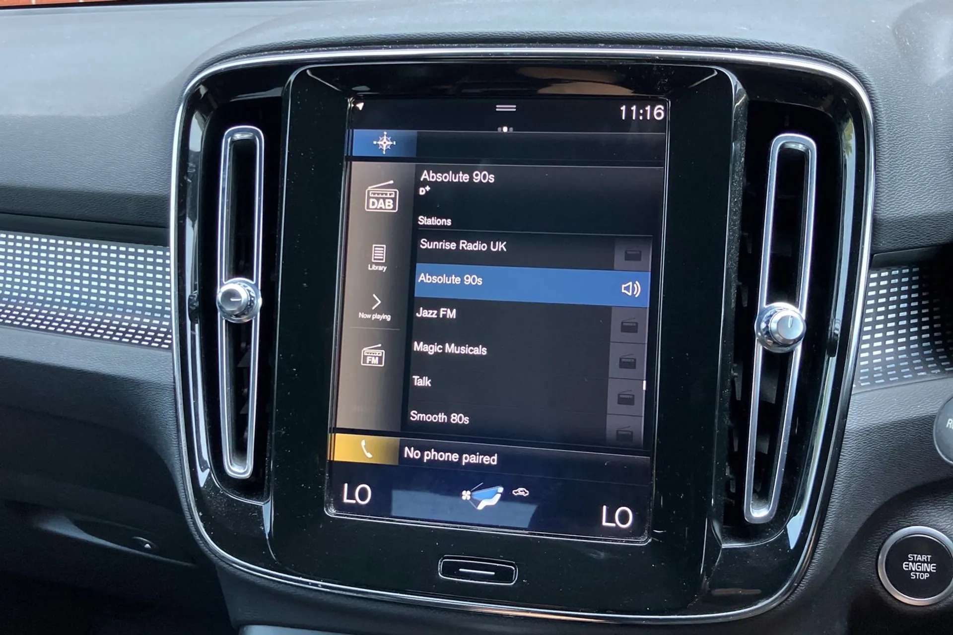 2020 VOLVO XC40 2020 VOLVO XC40