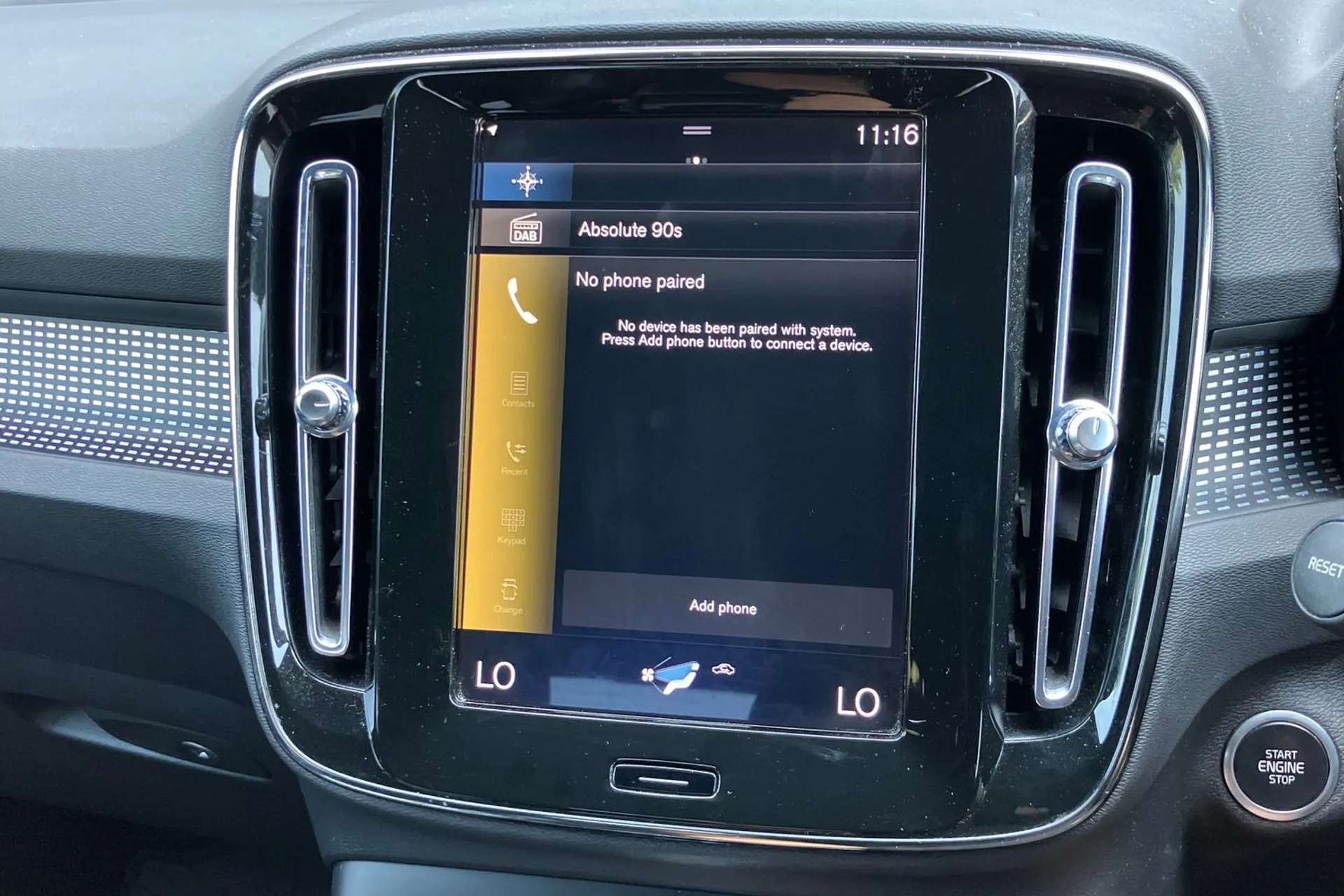 2020 VOLVO XC40 2020 VOLVO XC40