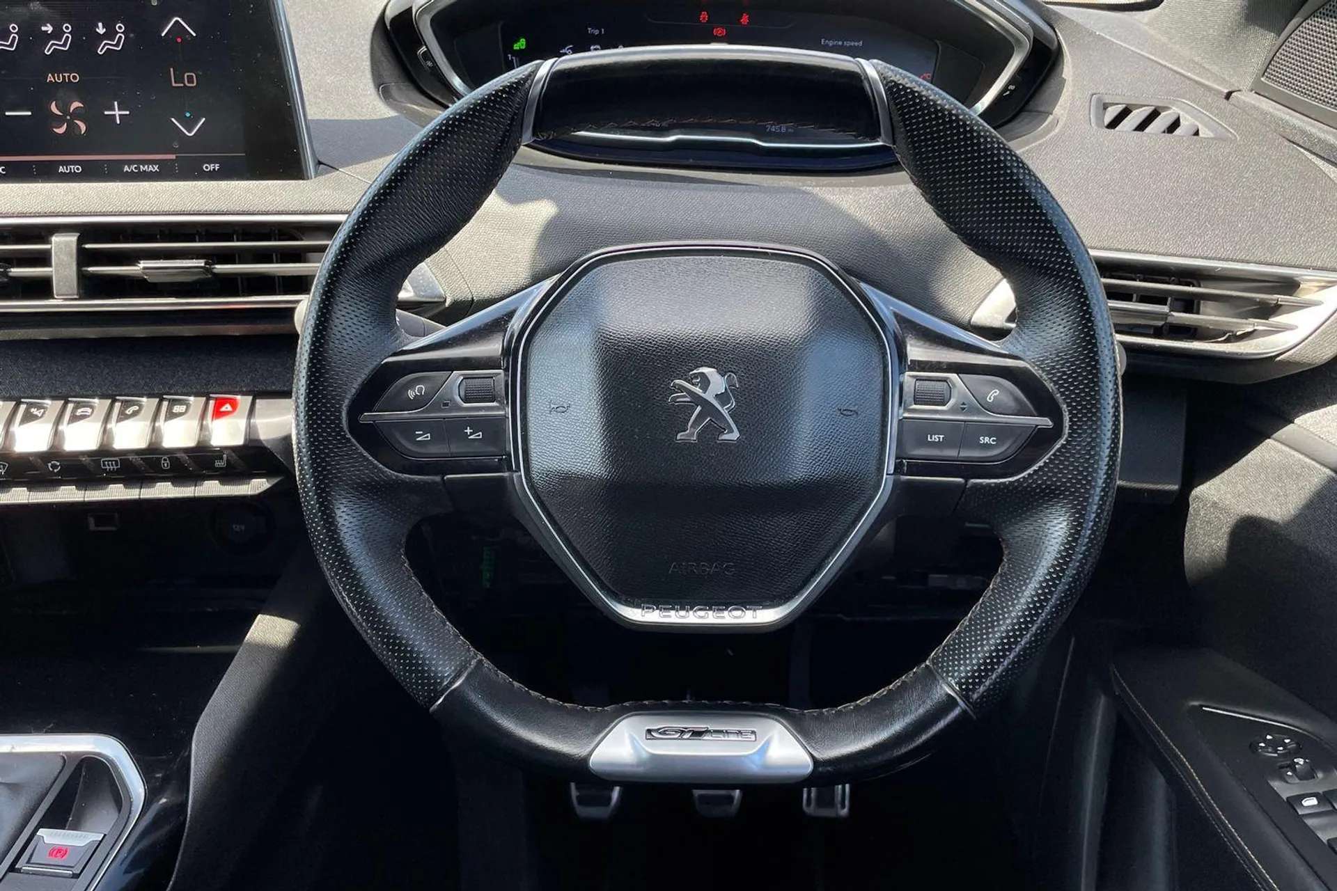 2018 PEUGEOT 3008 2018 PEUGEOT 3008