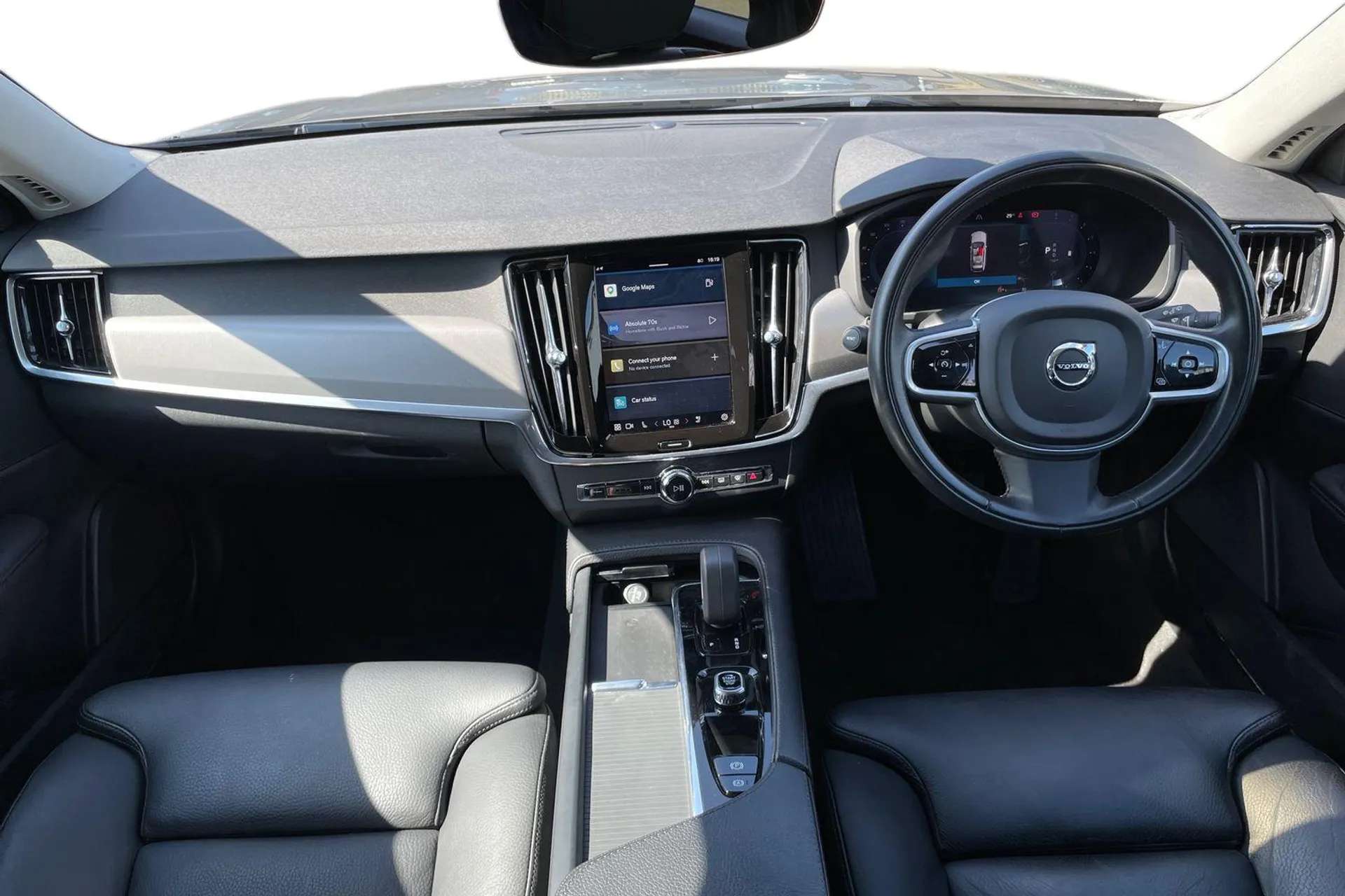 2022 VOLVO V90 2022 VOLVO V90