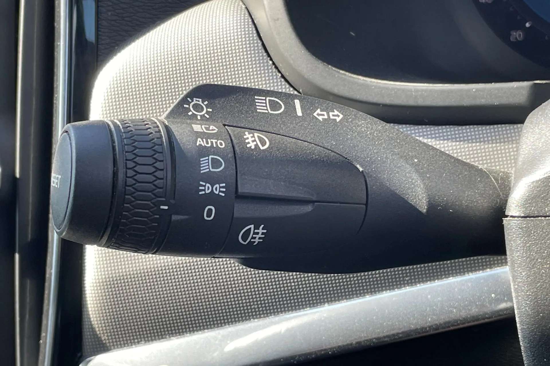 2022 VOLVO V90 2022 VOLVO V90