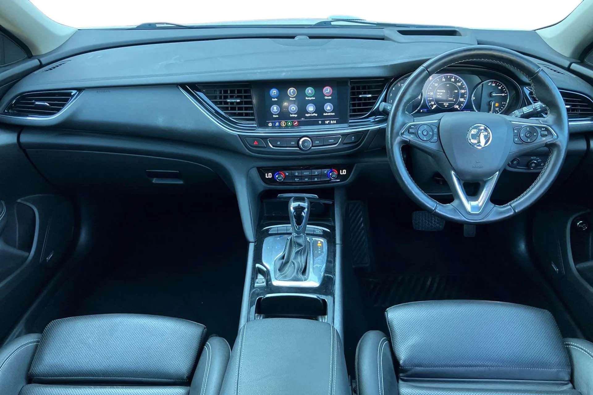 A 2018 VAUXHALL INSIGNIA 2.0 Turbo D Elite Nav 5dr Auto [Panoramic glass sunroof, 20" 5-Twin-Spoke Alloys, BOSE premium sound, Power tailgate, Ergonomic seats, OnStar, Winter A 2018 VAUXHALL INSIGNIA 2.0 Turbo D Elite Nav 5dr Auto [Panoramic glass sunroof, 20" 5-Twin-Spoke Alloys, BOSE premium sound, Power tailgate, Ergonomic seats, OnStar, Winter