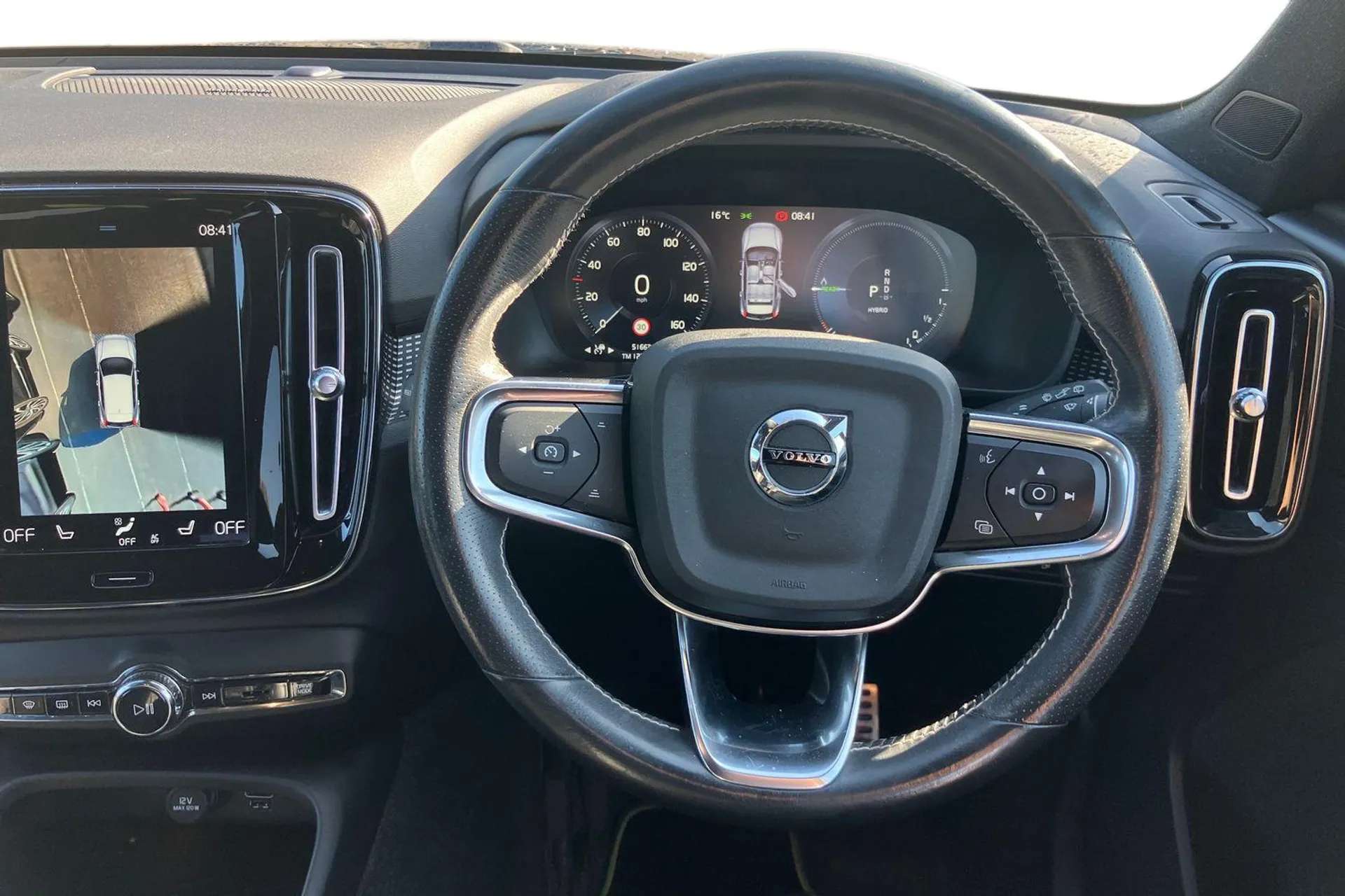 2020 VOLVO XC40 2020 VOLVO XC40