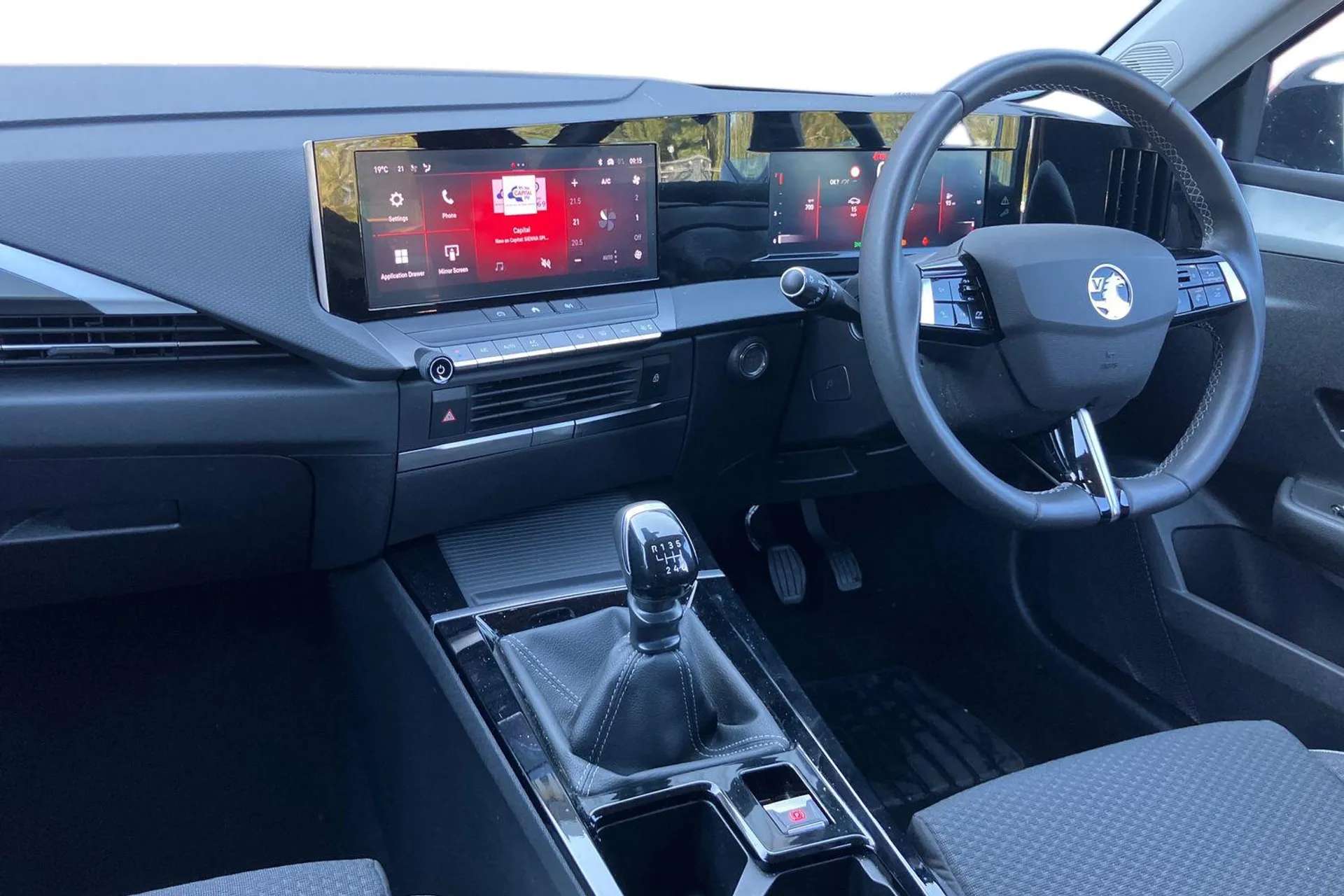 A 2023 VAUXHALL ASTRA 1.2 Turbo 130 Design 5dr [ Front camera system , Handsfree calls via steering wheel controls , 16" Silver alloy wheels , Front and rear parking distan A 2023 VAUXHALL ASTRA 1.2 Turbo 130 Design 5dr [ Front camera system , Handsfree calls via steering wheel controls , 16" Silver alloy wheels , Front and rear parking distan