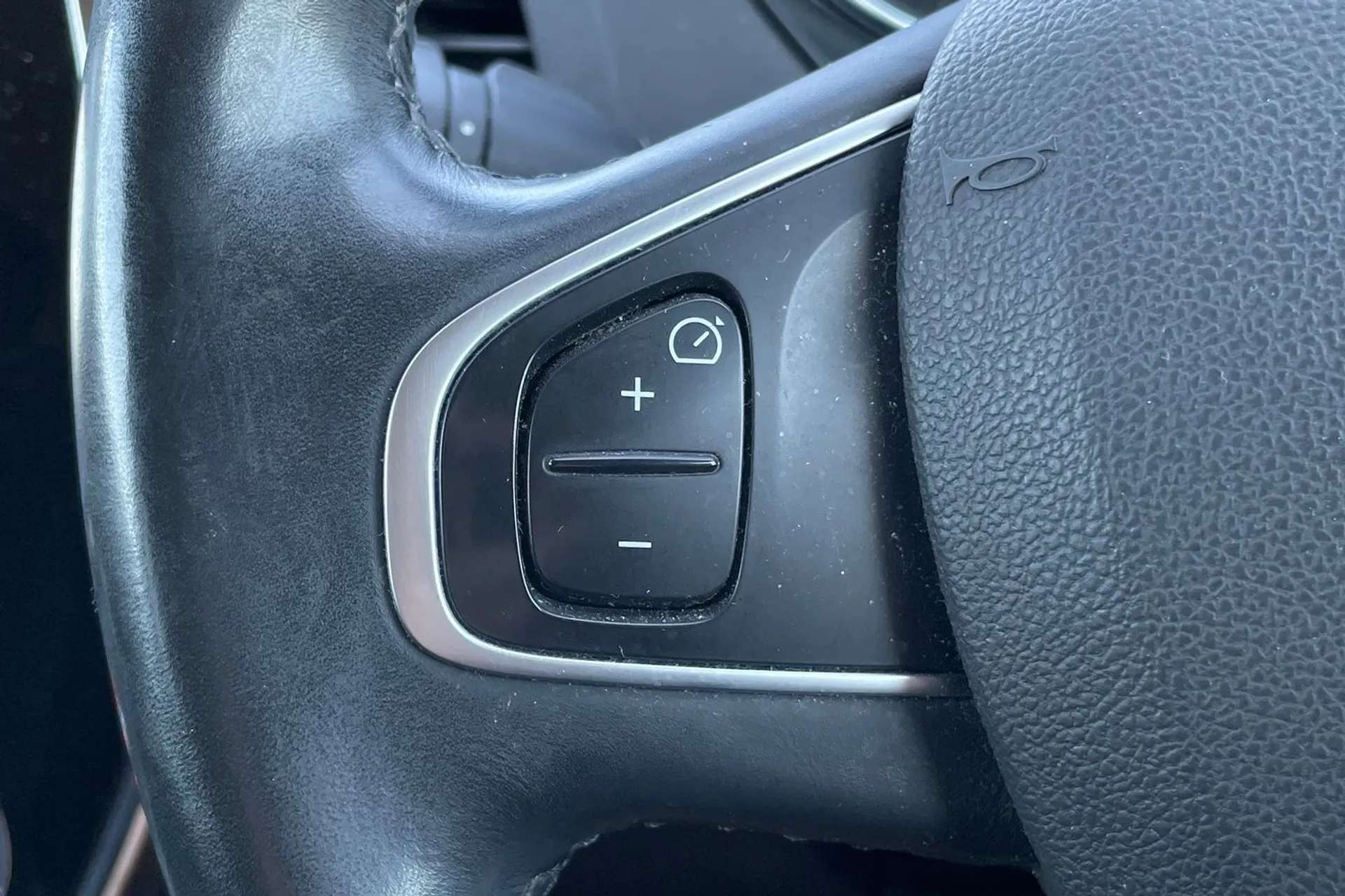 2017 RENAULT CAPTUR 2017 RENAULT CAPTUR