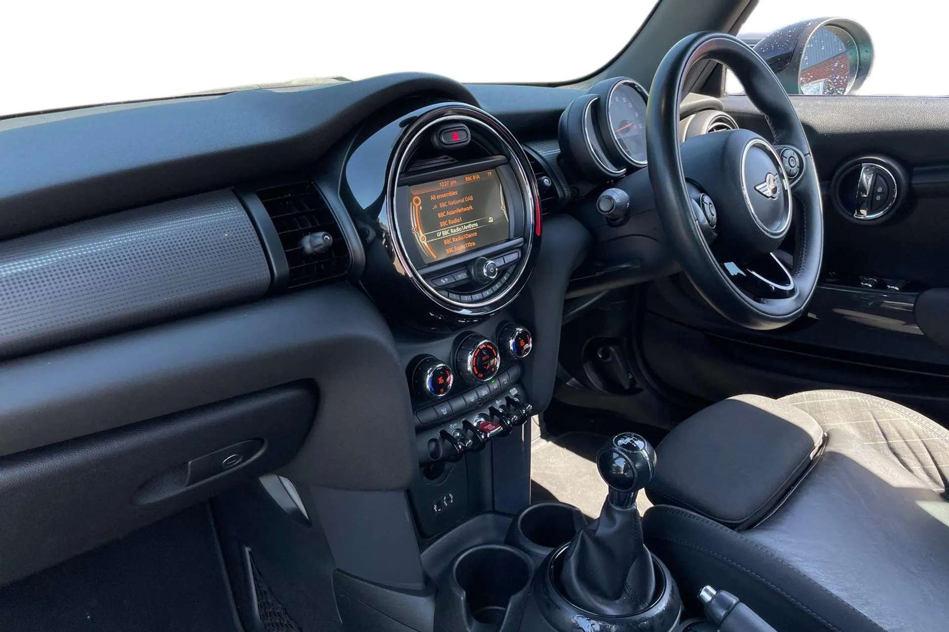 2017 MINI CONVERTIBLE 2017 MINI CONVERTIBLE
