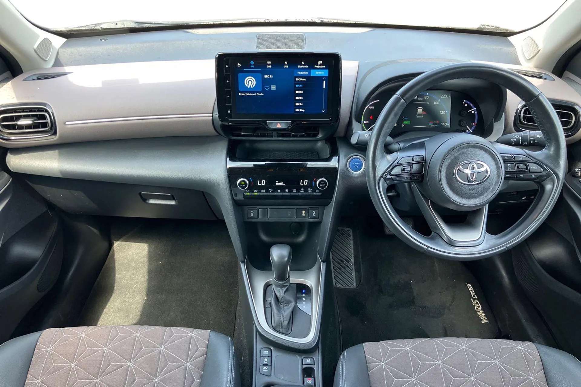 2022 TOYOTA YARIS CROSS 2022 TOYOTA YARIS CROSS