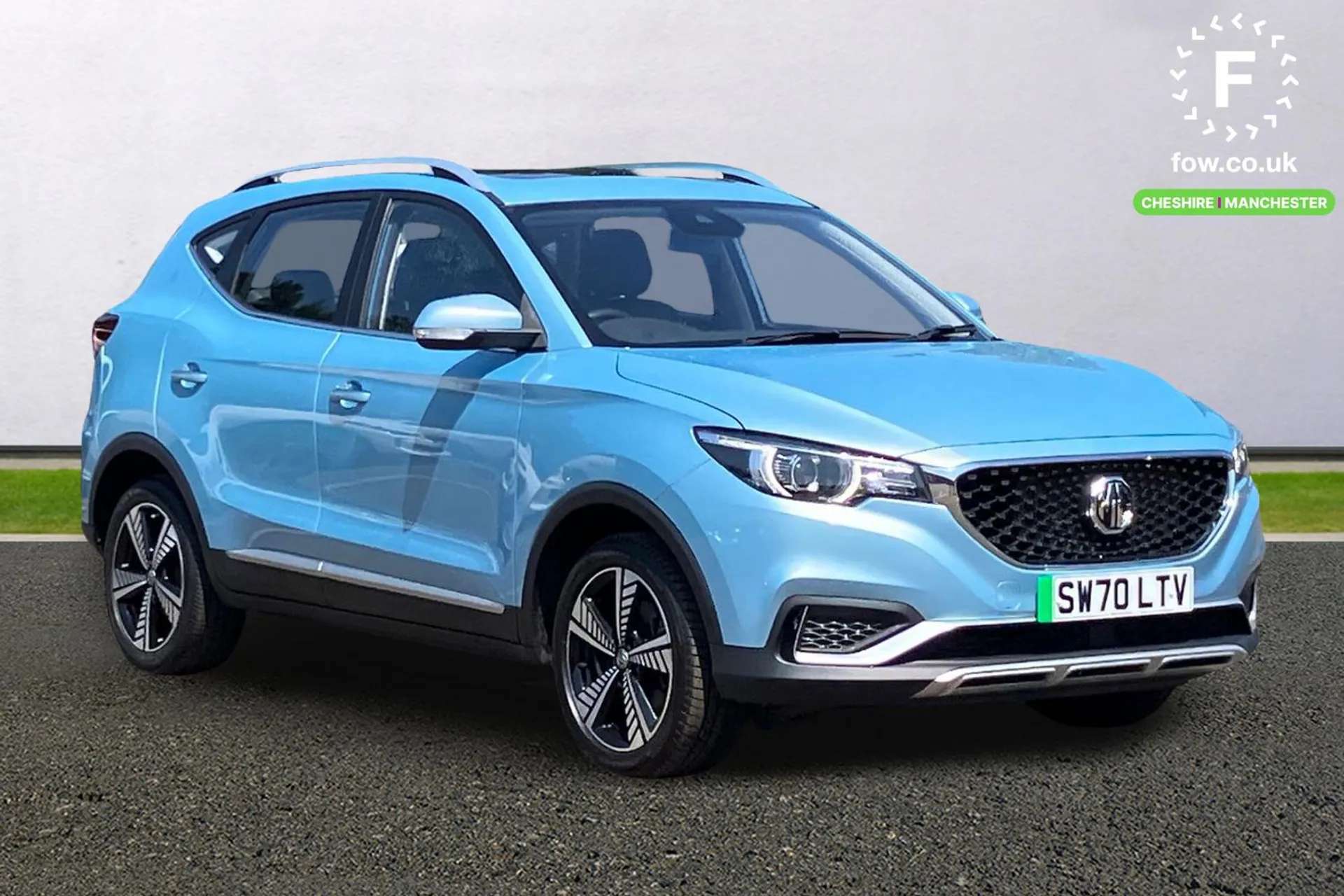 A 2021 MG MOTOR UK ZS 105kW Exclusive EV 45kWh 5dr Auto [ Panoramic sky roof , Rear parking camera , Apple CarPlay , 8" colour touch screen , USB mobile phone charging func A 2021 MG MOTOR UK ZS 105kW Exclusive EV 45kWh 5dr Auto [ Panoramic sky roof , Rear parking camera , Apple CarPlay , 8" colour touch screen , USB mobile phone charging func