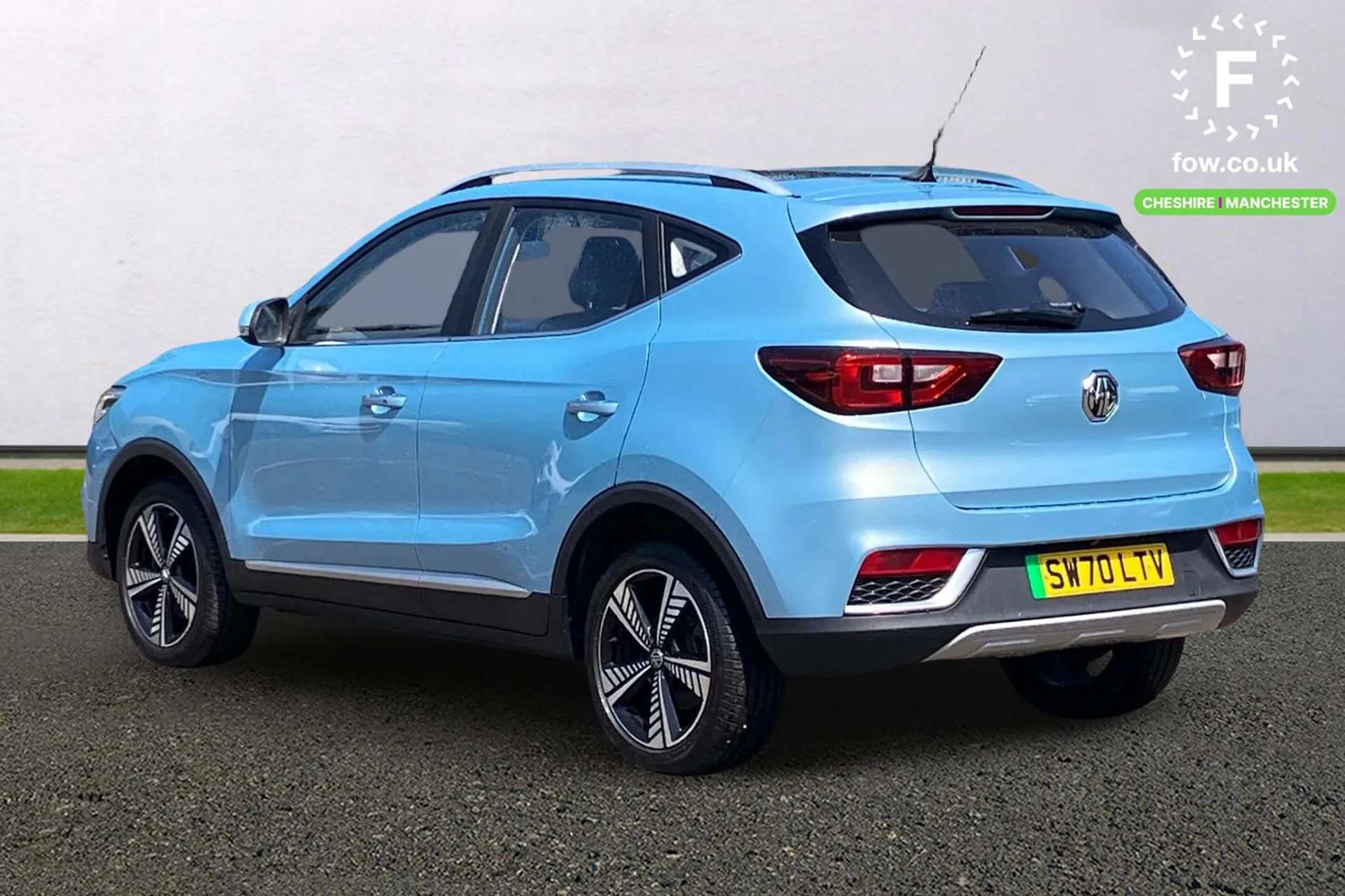 A 2021 MG MOTOR UK ZS 105kW Exclusive EV 45kWh 5dr Auto [ Panoramic sky roof , Rear parking camera , Apple CarPlay , 8" colour touch screen , USB mobile phone charging func A 2021 MG MOTOR UK ZS 105kW Exclusive EV 45kWh 5dr Auto [ Panoramic sky roof , Rear parking camera , Apple CarPlay , 8" colour touch screen , USB mobile phone charging func