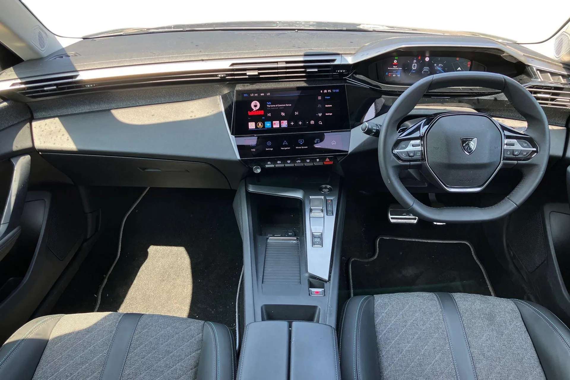 2023 PEUGEOT 408 2023 PEUGEOT 408