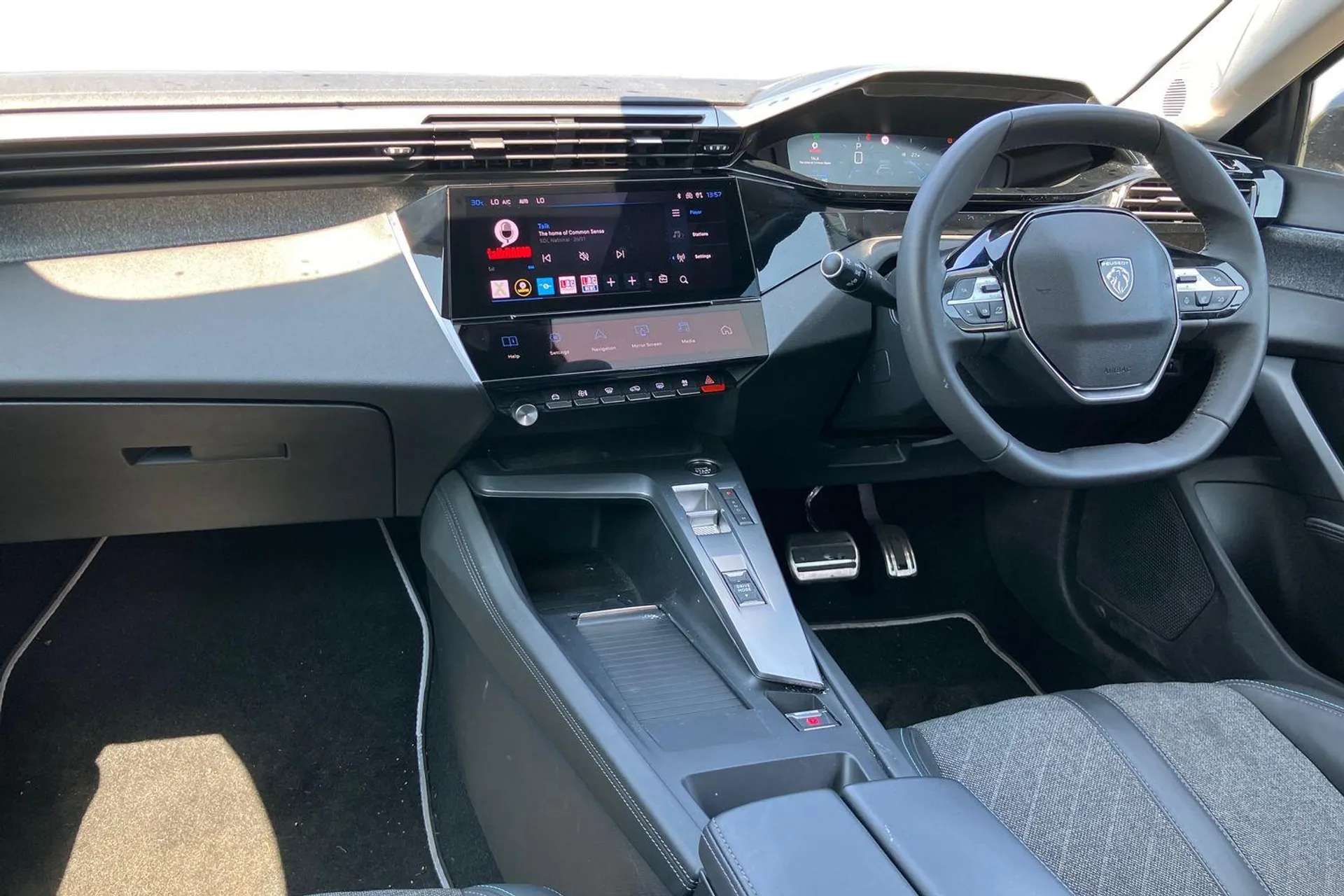 2023 PEUGEOT 408 2023 PEUGEOT 408