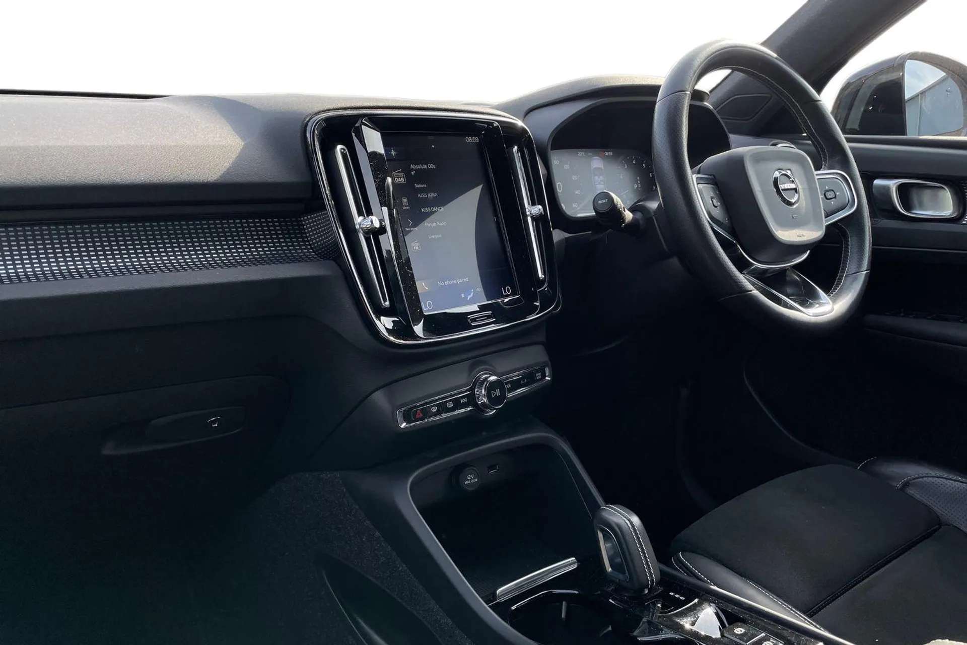 2020 VOLVO XC40 2020 VOLVO XC40