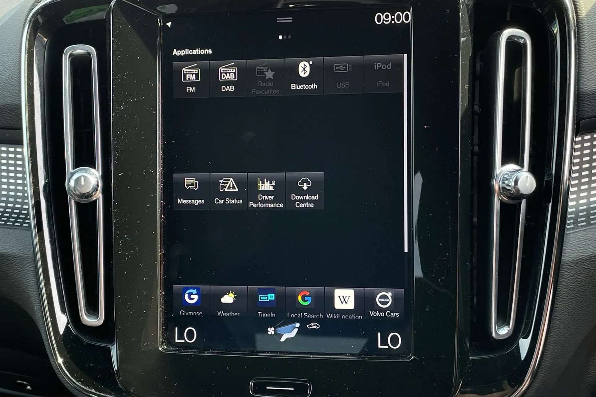 2020 VOLVO XC40 2020 VOLVO XC40