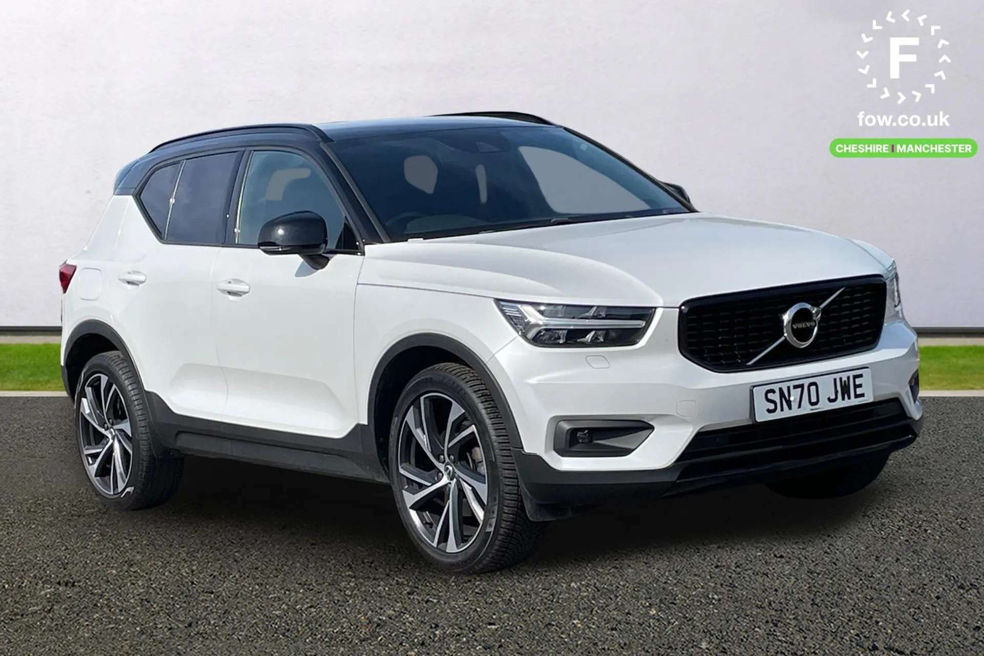 2020 VOLVO XC40 2020 VOLVO XC40