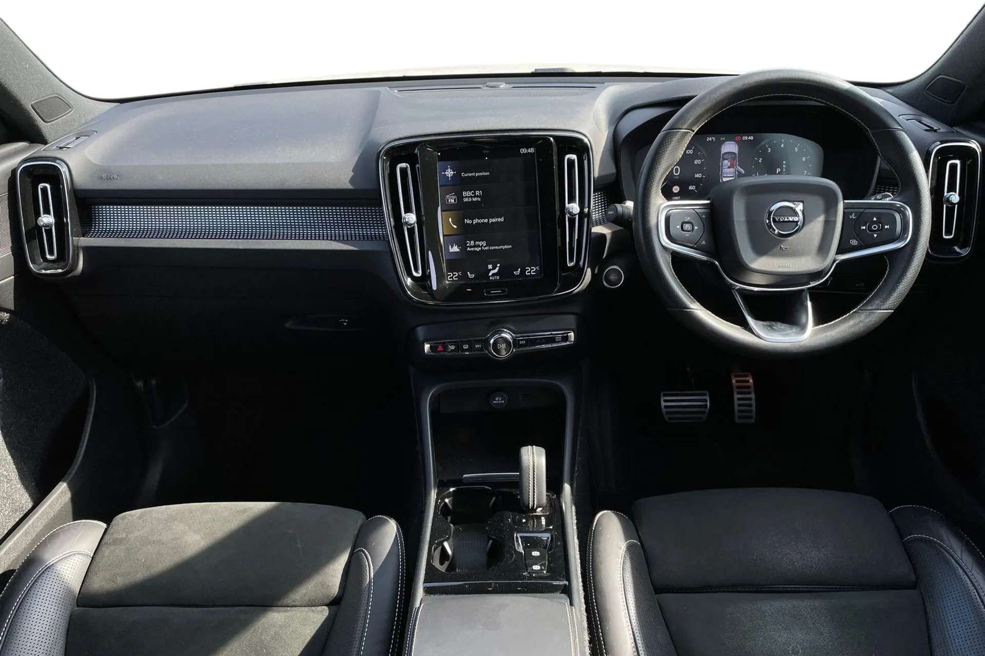 2020 VOLVO XC40 2020 VOLVO XC40