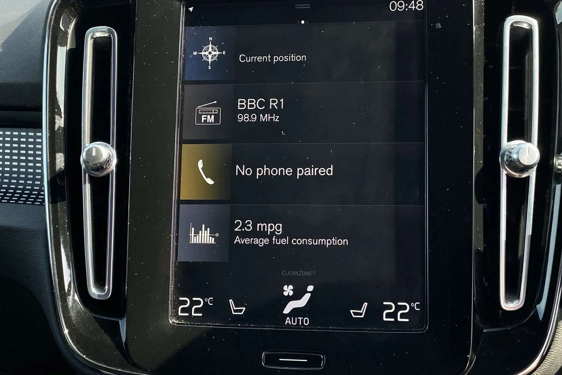 2020 VOLVO XC40 2020 VOLVO XC40