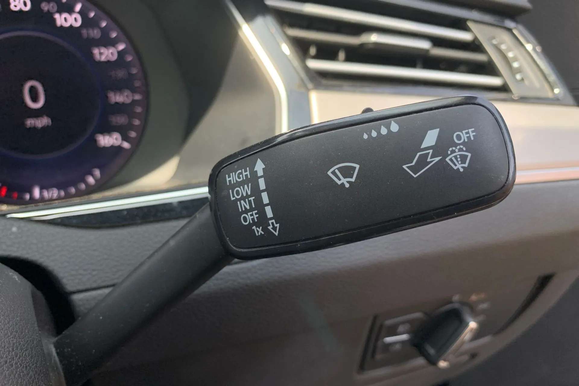 2019 VOLKSWAGEN PASSAT 2019 VOLKSWAGEN PASSAT