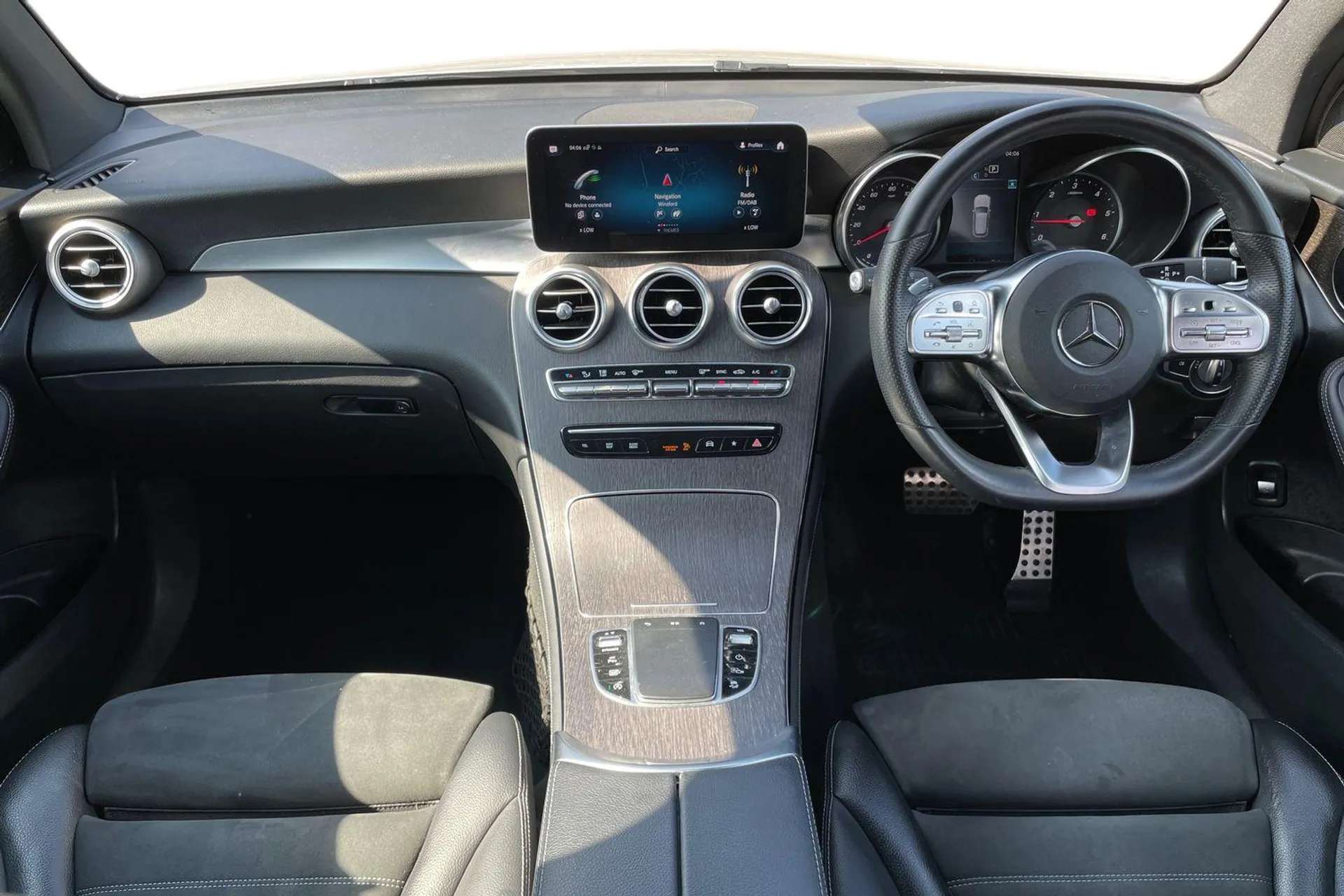 A 2020 MERCEDES-BENZ GLC GLC 220d 4Matic AMG Line 5dr 9G-Tronic [Heated front seats,Cruise control with speedtronic variable speed limiter, Active parking assist with parktron A 2020 MERCEDES-BENZ GLC GLC 220d 4Matic AMG Line 5dr 9G-Tronic [Heated front seats,Cruise control with speedtronic variable speed limiter, Active parking assist with parktron