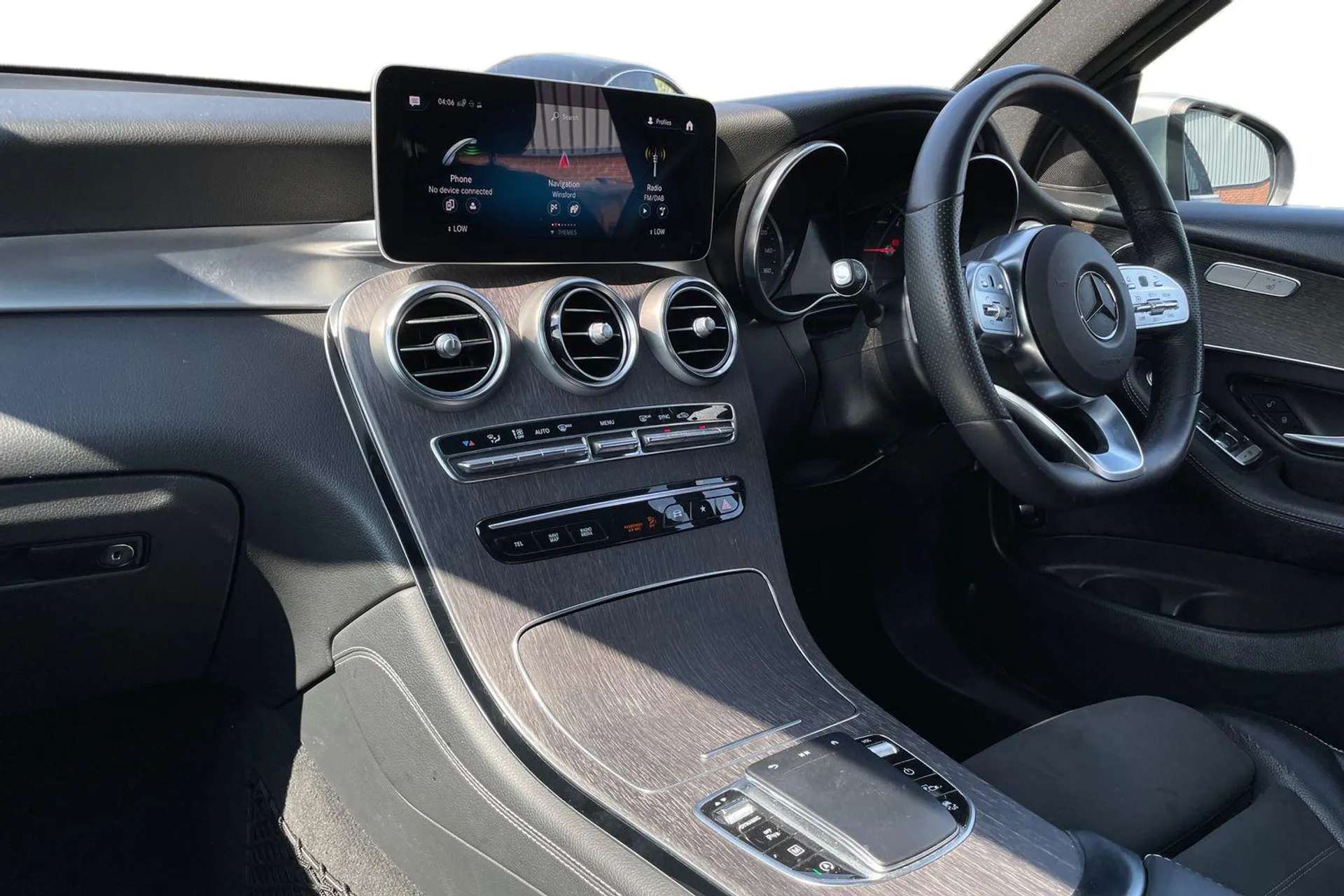 A 2020 MERCEDES-BENZ GLC GLC 220d 4Matic AMG Line 5dr 9G-Tronic [Heated front seats,Cruise control with speedtronic variable speed limiter, Active parking assist with parktron A 2020 MERCEDES-BENZ GLC GLC 220d 4Matic AMG Line 5dr 9G-Tronic [Heated front seats,Cruise control with speedtronic variable speed limiter, Active parking assist with parktron
