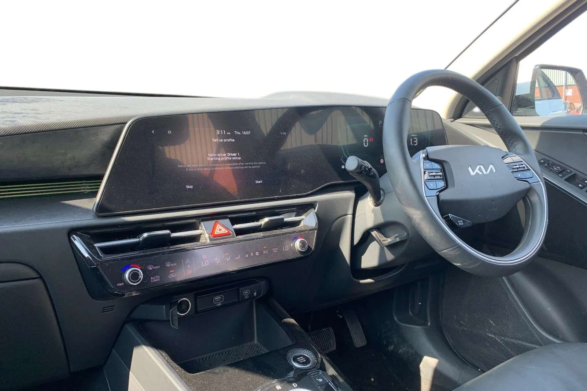 2023 KIA NIRO 2023 KIA NIRO