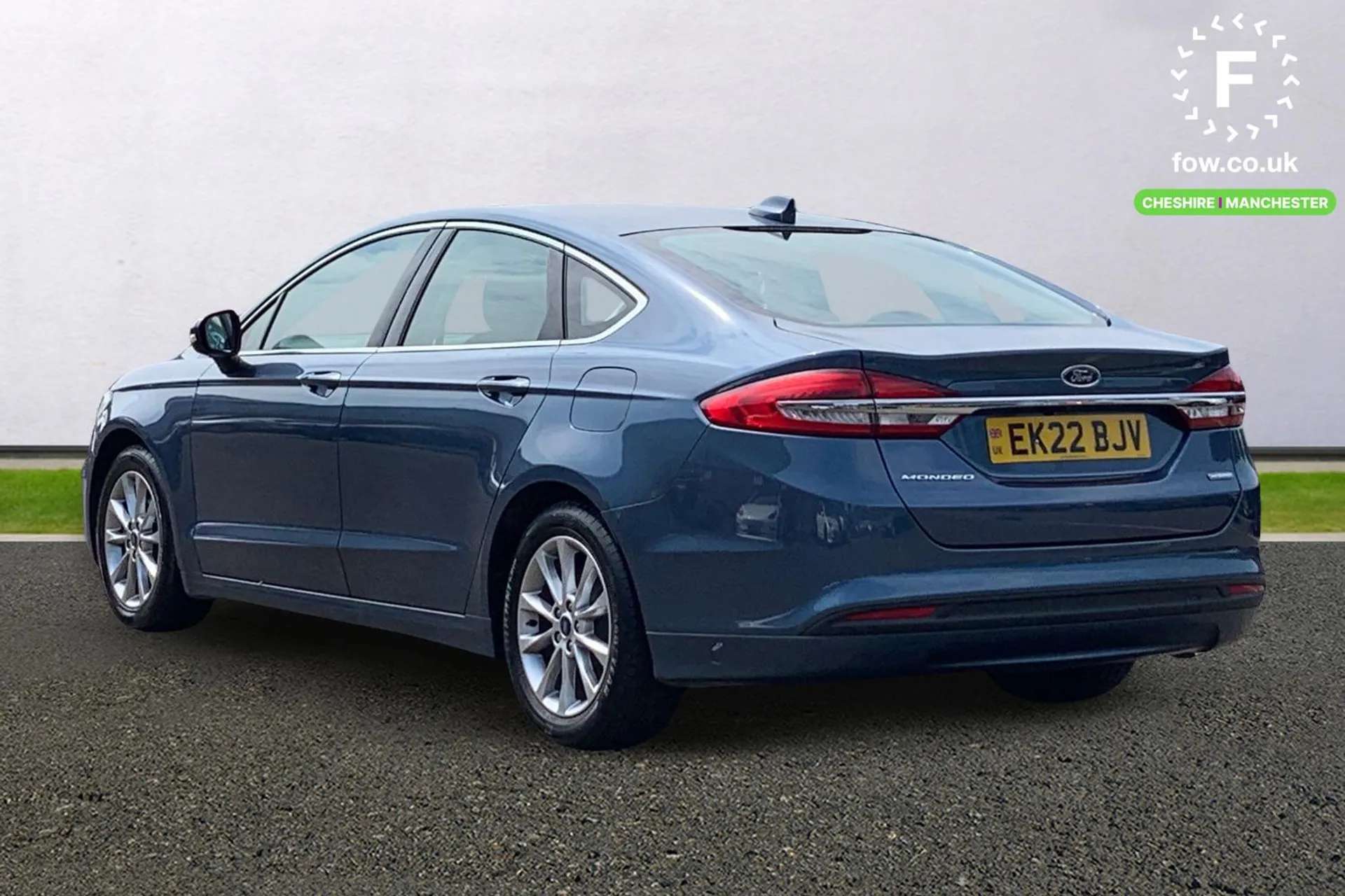 A 2022 FORD MONDEO 2.0 Hybrid Zetec Edition 4dr Auto [Power folding door mirrors with puddle lights, Power operated front and rear windows with global open and close, Tr A 2022 FORD MONDEO 2.0 Hybrid Zetec Edition 4dr Auto [Power folding door mirrors with puddle lights, Power operated front and rear windows with global open and close, Tr