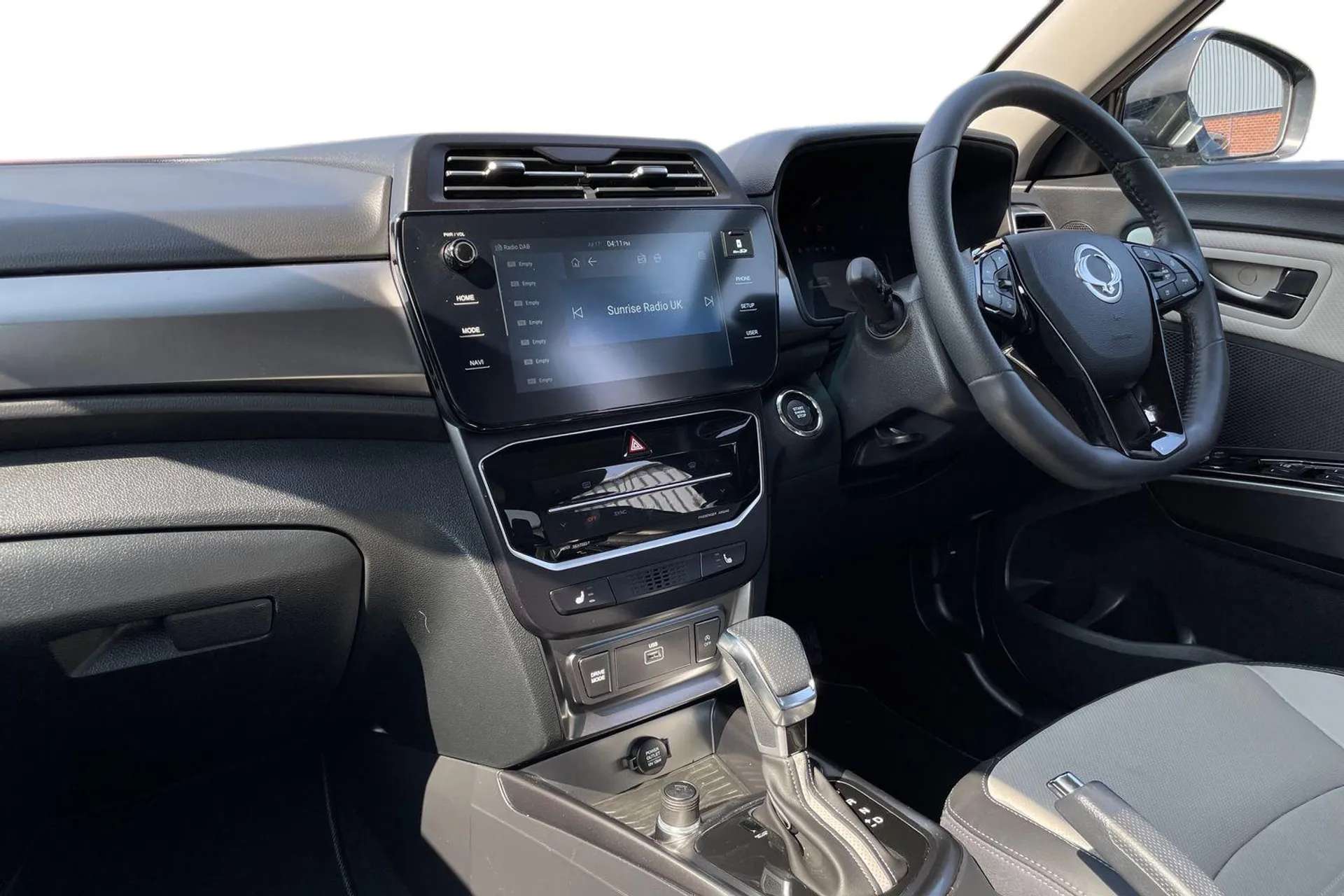 A 2023 SSANGYONG TIVOLI 1.5P Ultimate Auto 5dr [ Rear view camera , Front and rear parking sensors , 18" diamond cut gun metal alloy wheels , Heated front seats , Heated stee A 2023 SSANGYONG TIVOLI 1.5P Ultimate Auto 5dr [ Rear view camera , Front and rear parking sensors , 18" diamond cut gun metal alloy wheels , Heated front seats , Heated stee