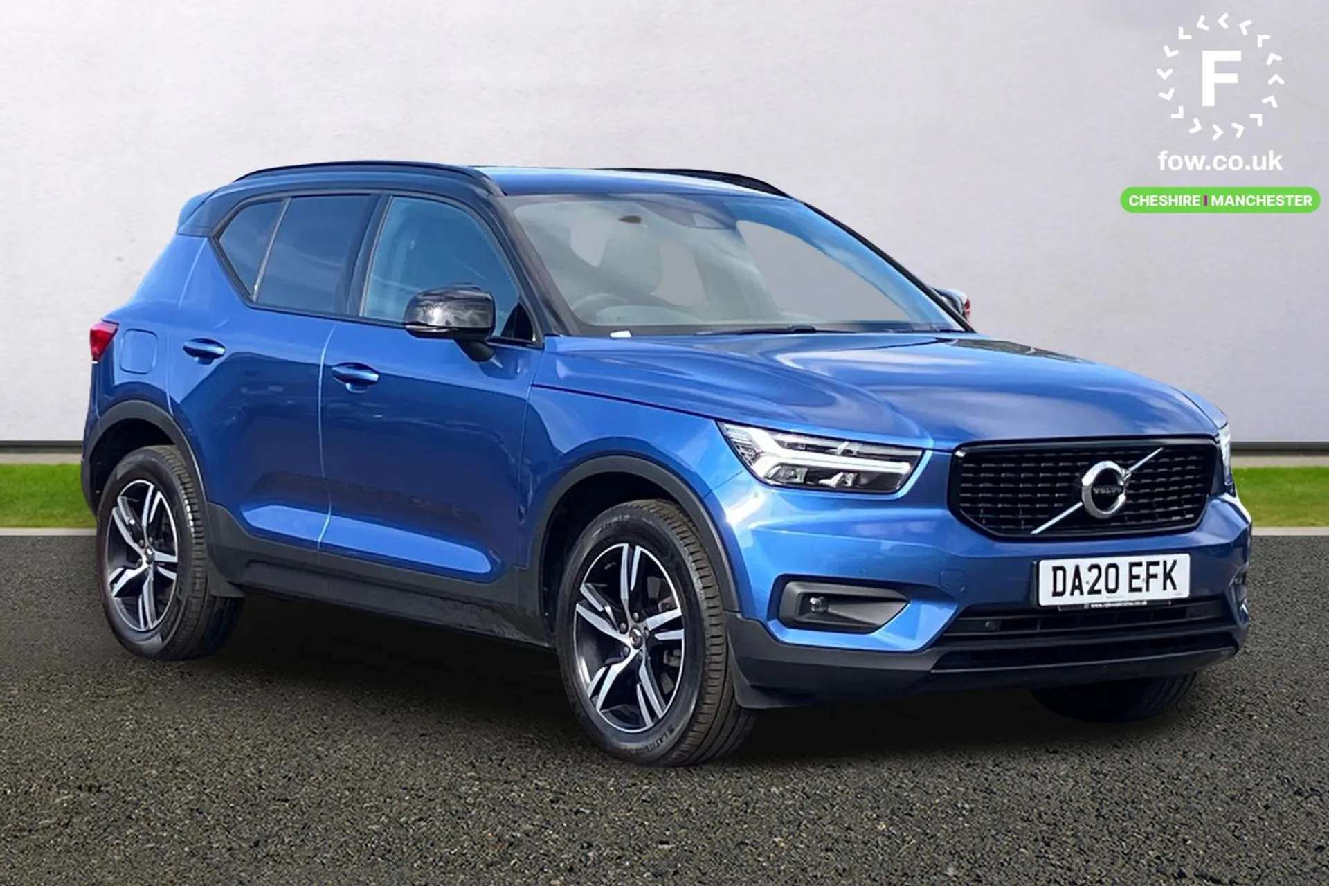 2020 VOLVO XC40 2020 VOLVO XC40