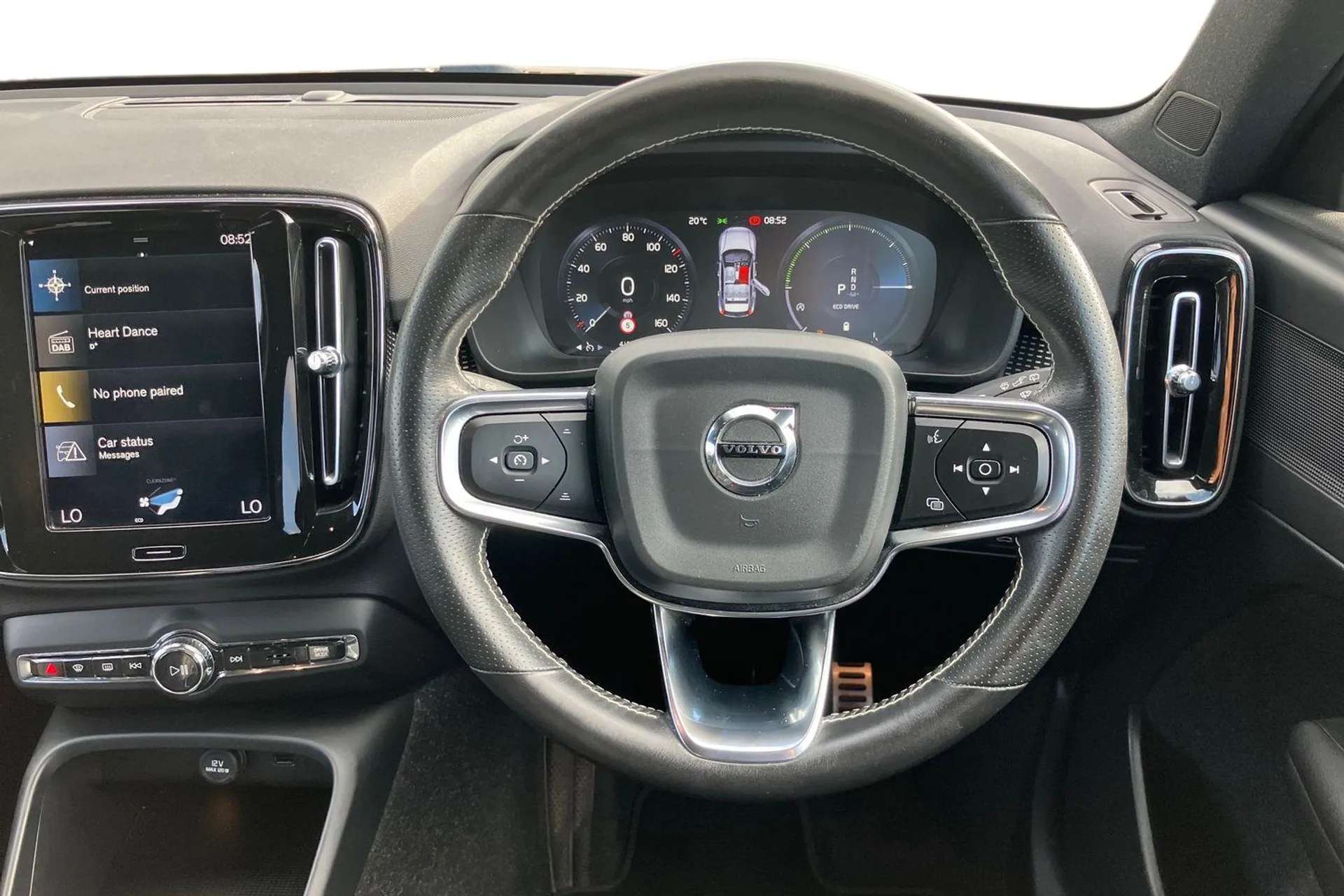 2020 VOLVO XC40 2020 VOLVO XC40