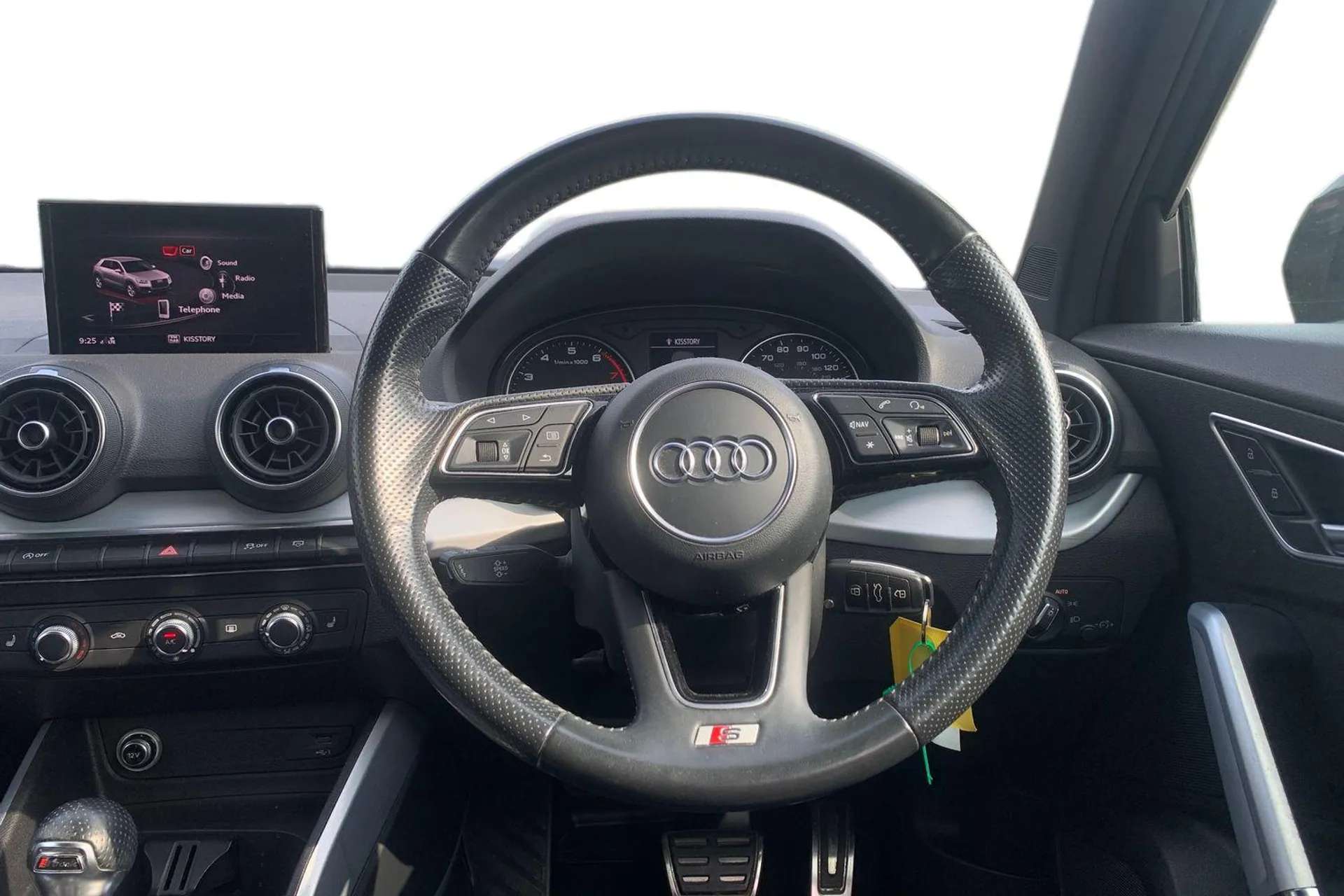 2017 AUDI Q2 2017 AUDI Q2