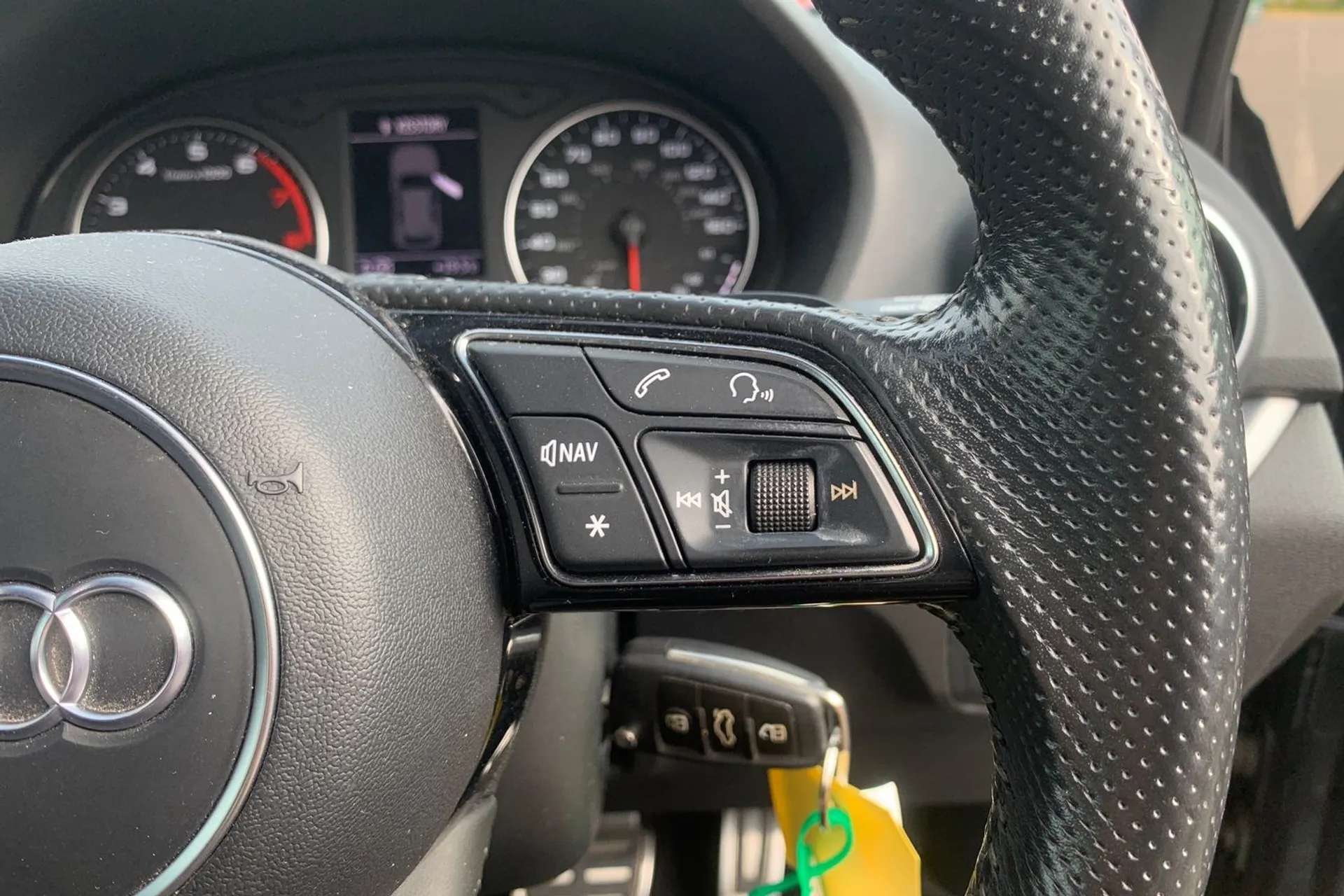 2017 AUDI Q2 2017 AUDI Q2