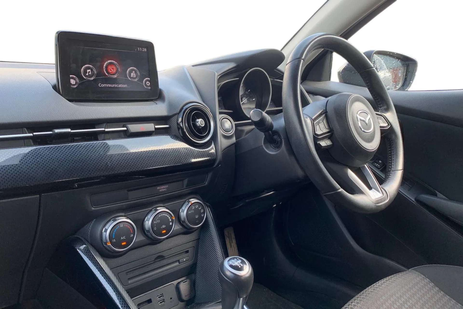2018 MAZDA MAZDA2 2018 MAZDA MAZDA2