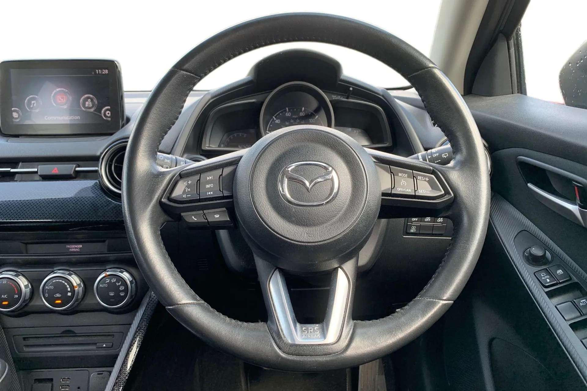 2018 MAZDA MAZDA2 2018 MAZDA MAZDA2