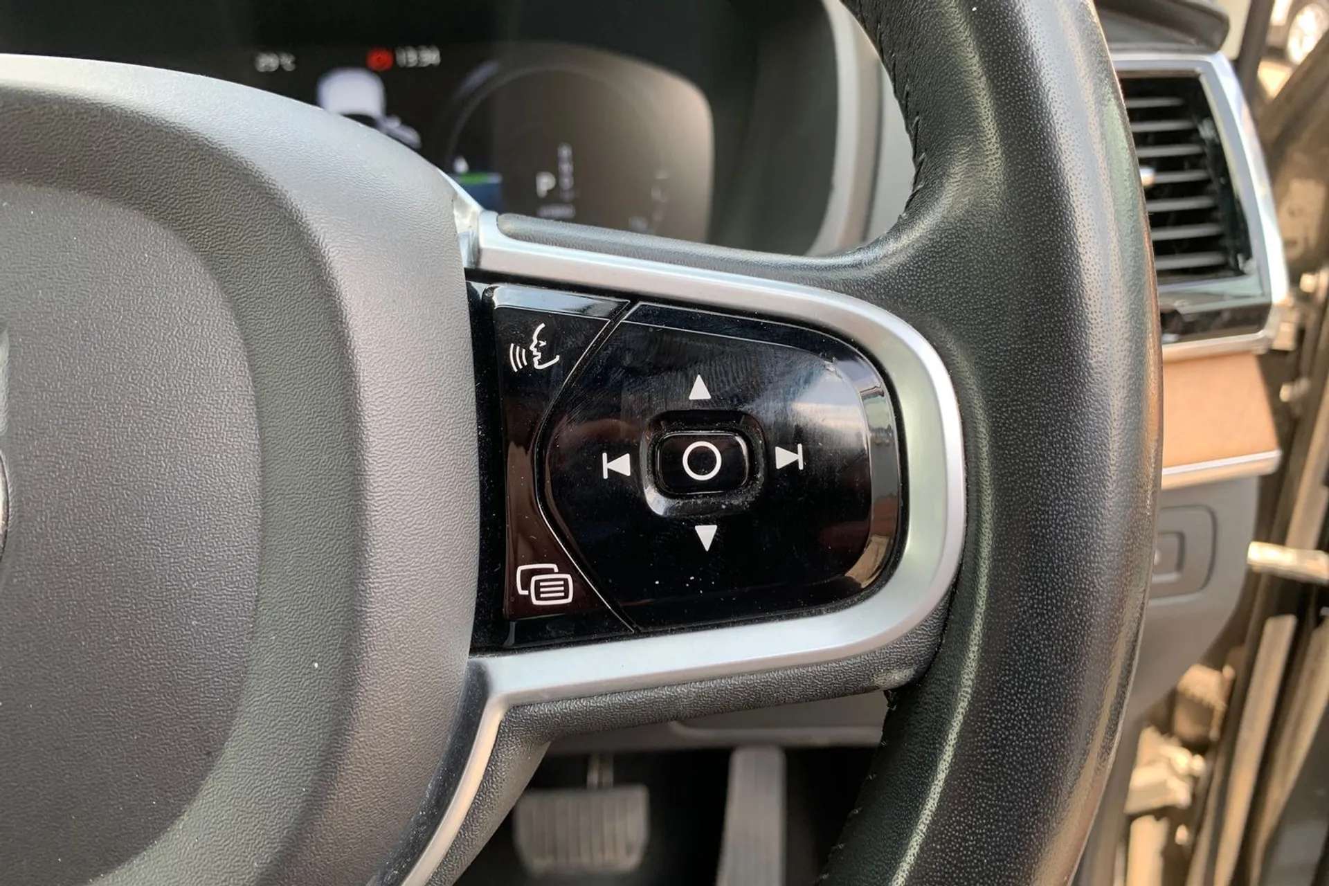 2020 VOLVO XC90 2020 VOLVO XC90