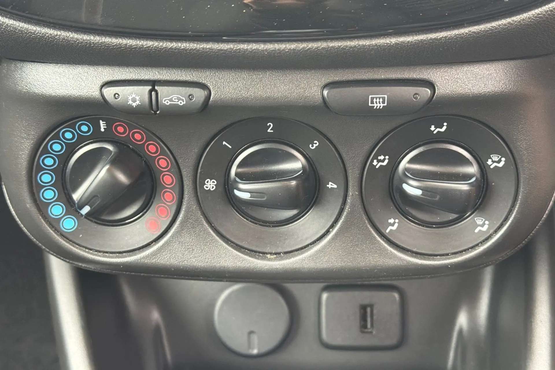 2017 VAUXHALL CORSA 2017 VAUXHALL CORSA