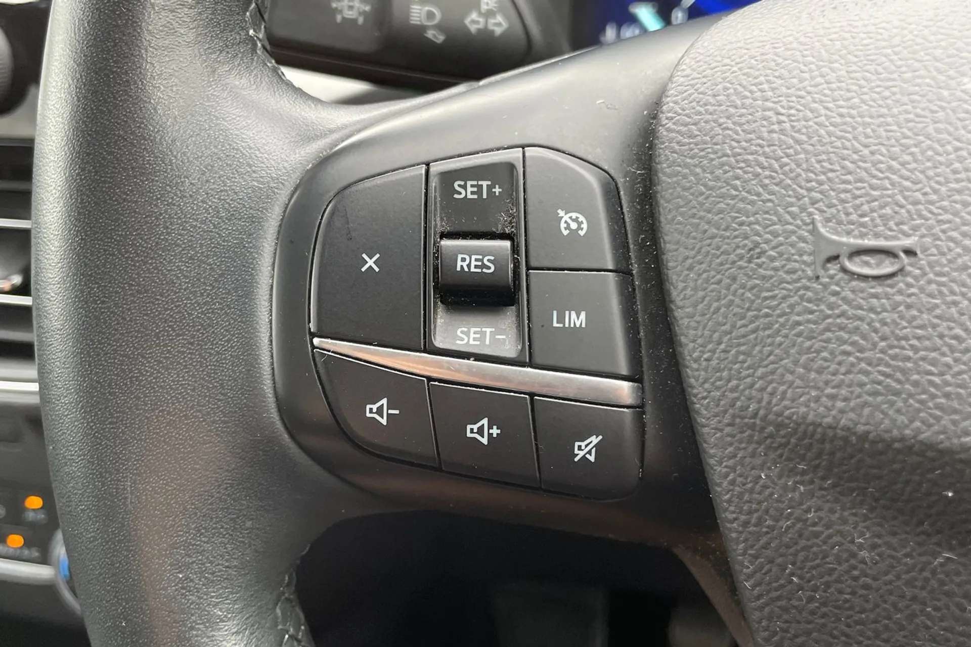 2021 FORD KUGA 2021 FORD KUGA