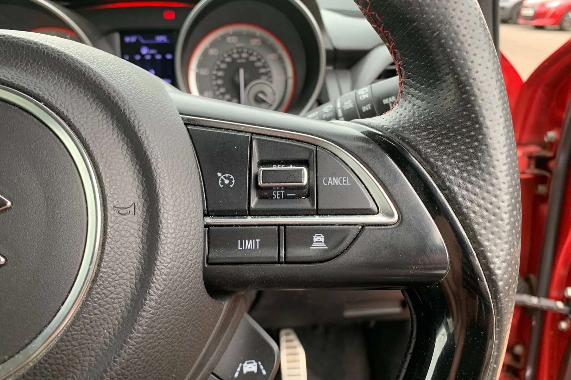 2019 SUZUKI SWIFT 2019 SUZUKI SWIFT