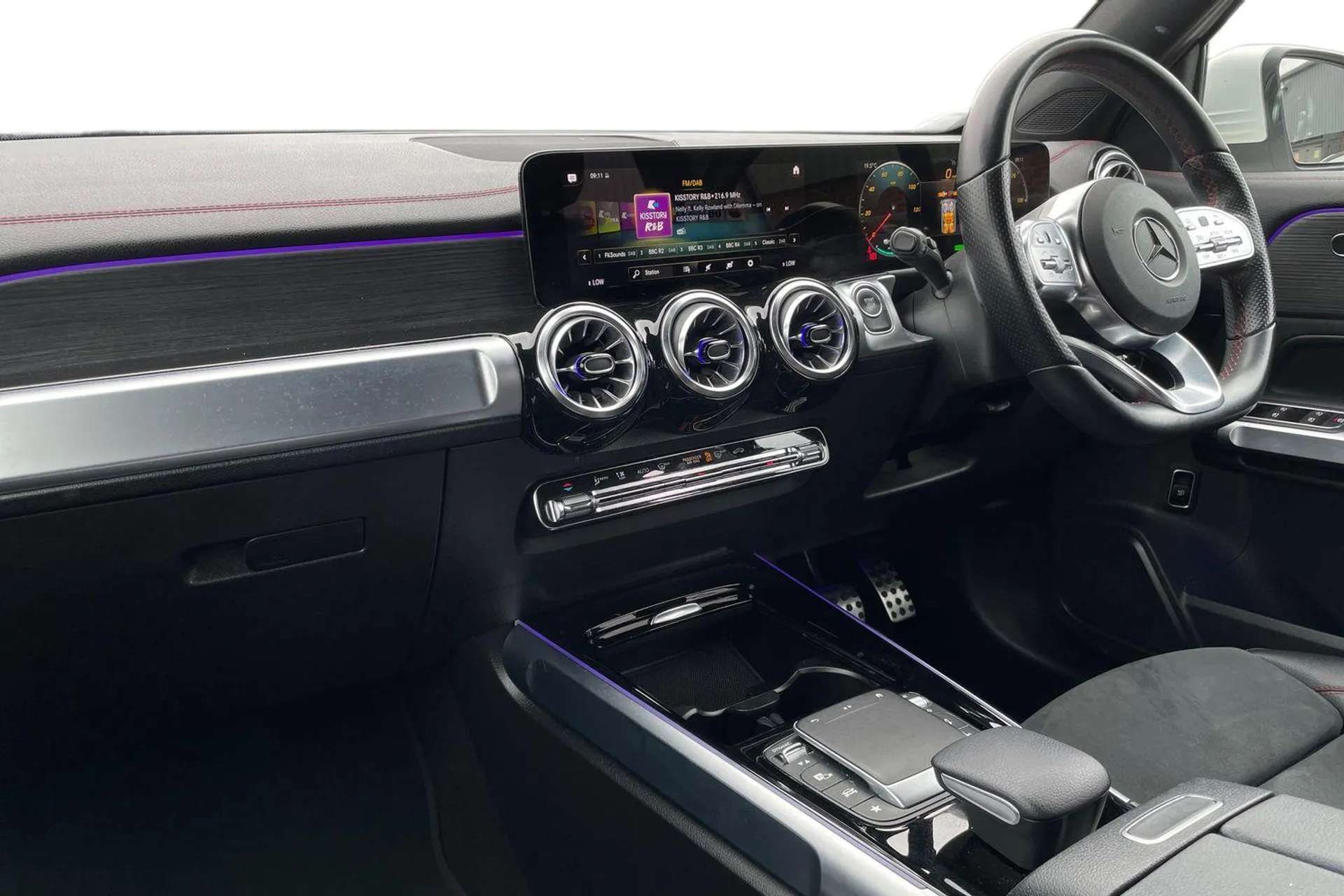 A 2023 MERCEDES-BENZ EQB EQB 300 4Matic 168kW AMG Line 66.5kWh 5dr Auto [Active lane keeping assist, LED High performance headlamps, Heated front seats, 18" AMG 5 spoke light A 2023 MERCEDES-BENZ EQB EQB 300 4Matic 168kW AMG Line 66.5kWh 5dr Auto [Active lane keeping assist, LED High performance headlamps, Heated front seats, 18" AMG 5 spoke light