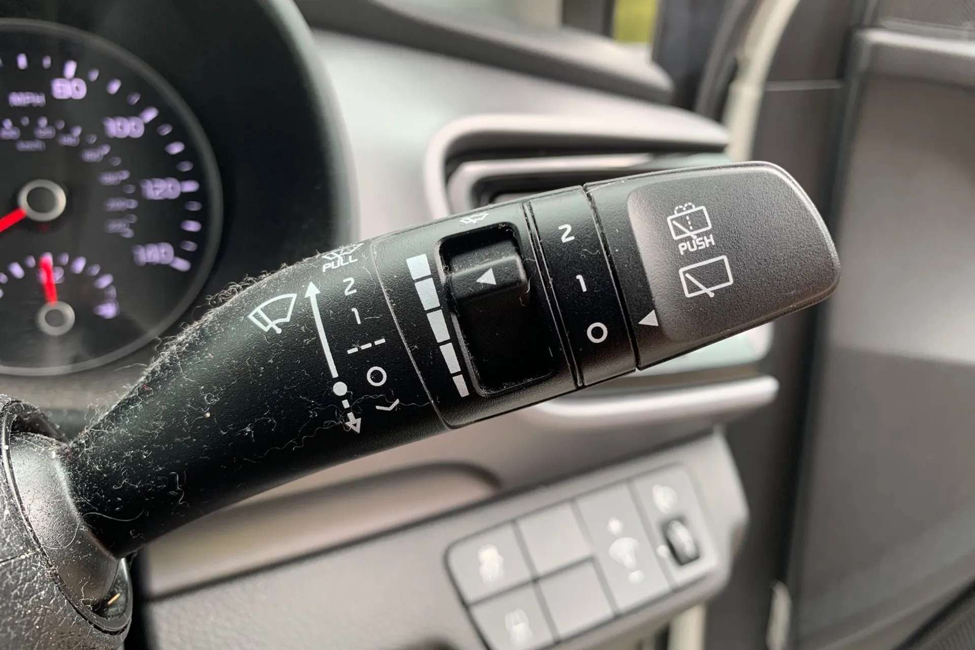 2020 KIA STONIC 2020 KIA STONIC