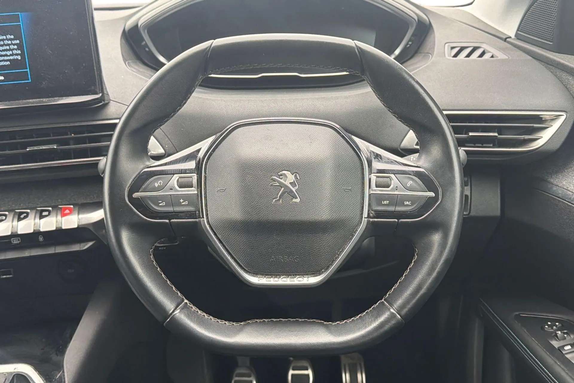 2022 PEUGEOT 5008 2022 PEUGEOT 5008