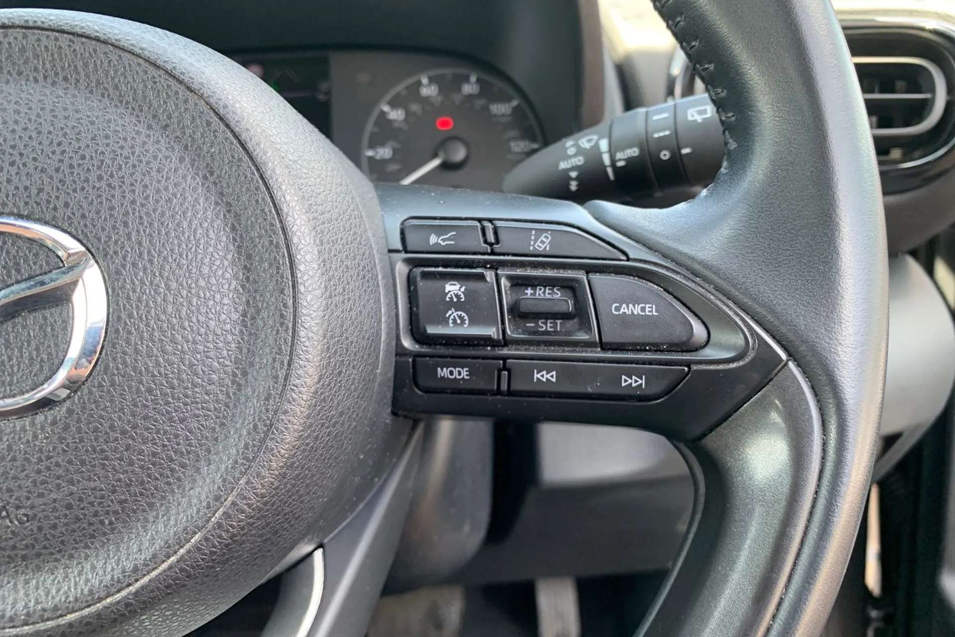 2022 MAZDA 2 HYBRID 2022 MAZDA 2 HYBRID